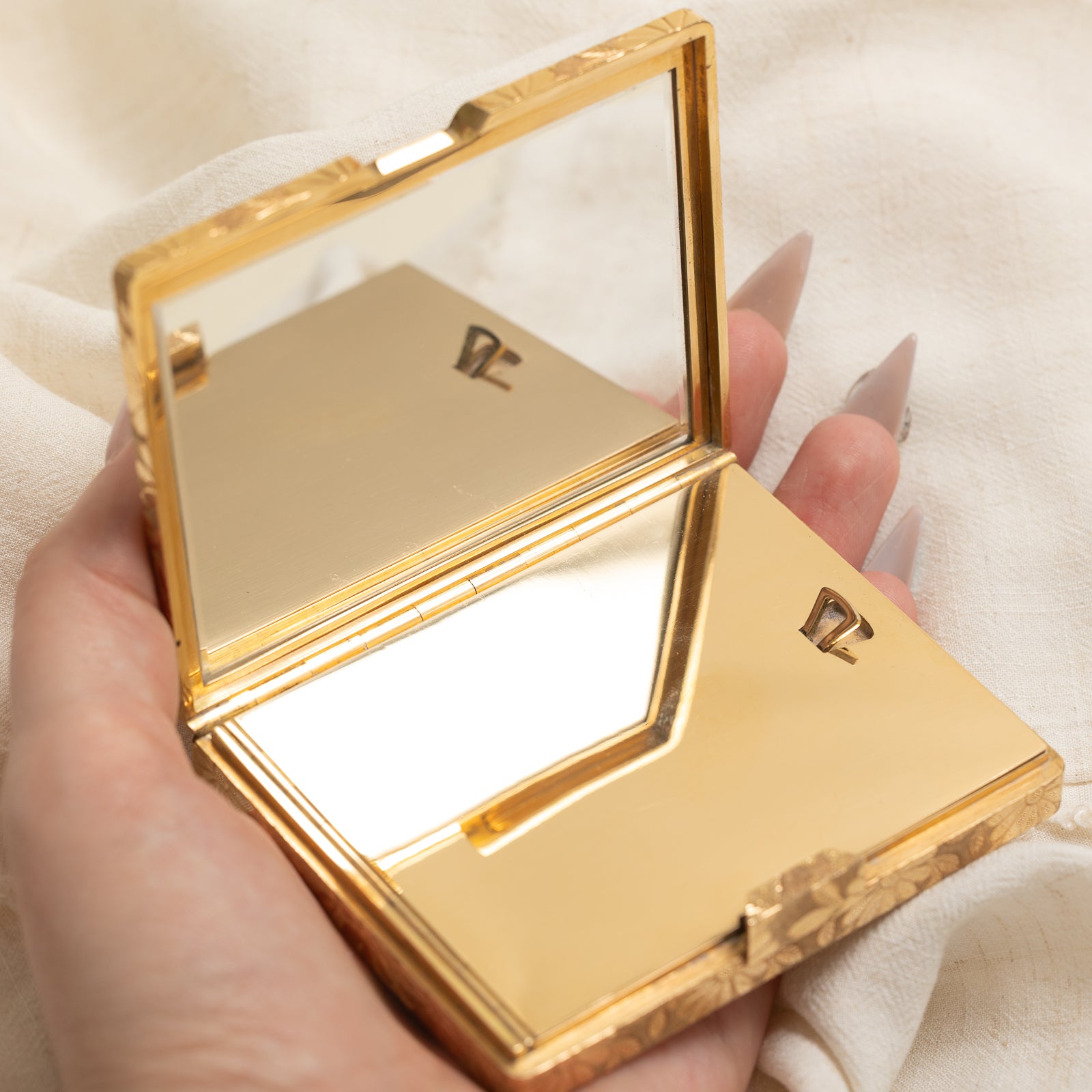 18K Ruby Floral Engraved Compact Mirror | 0.50ctw
