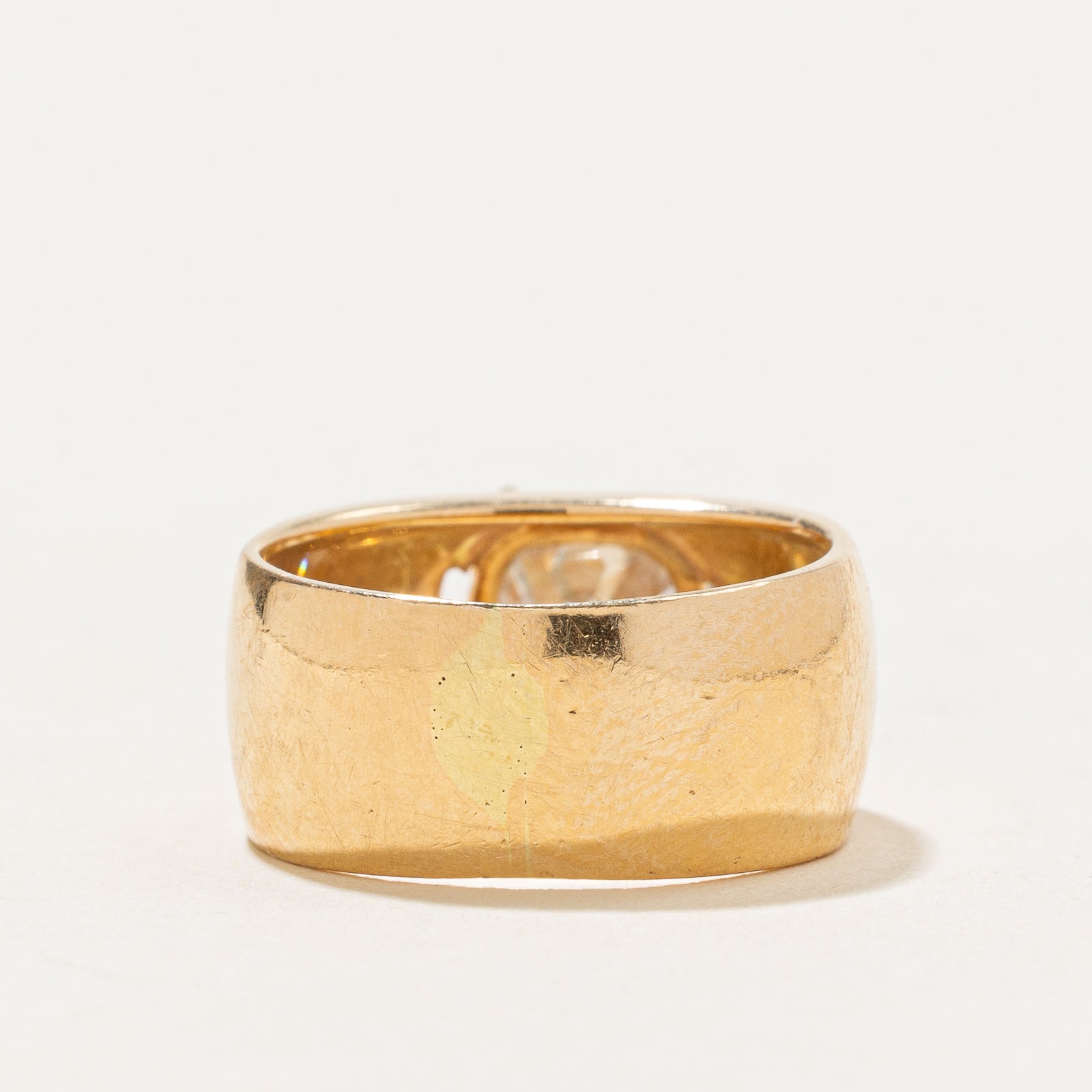 Bague « Cavelti » en or 18 carats sertie d’un diamant de mine ancienne de 1,35 carat (taille 3,5).