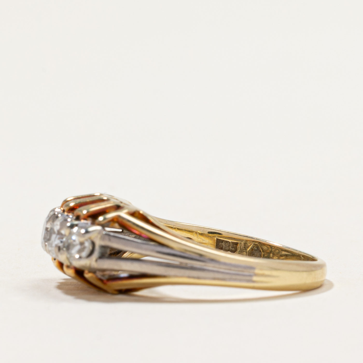 Two Toned Four Stone Diamond Grooved Ring | 0.50ctw | SZ 5.5