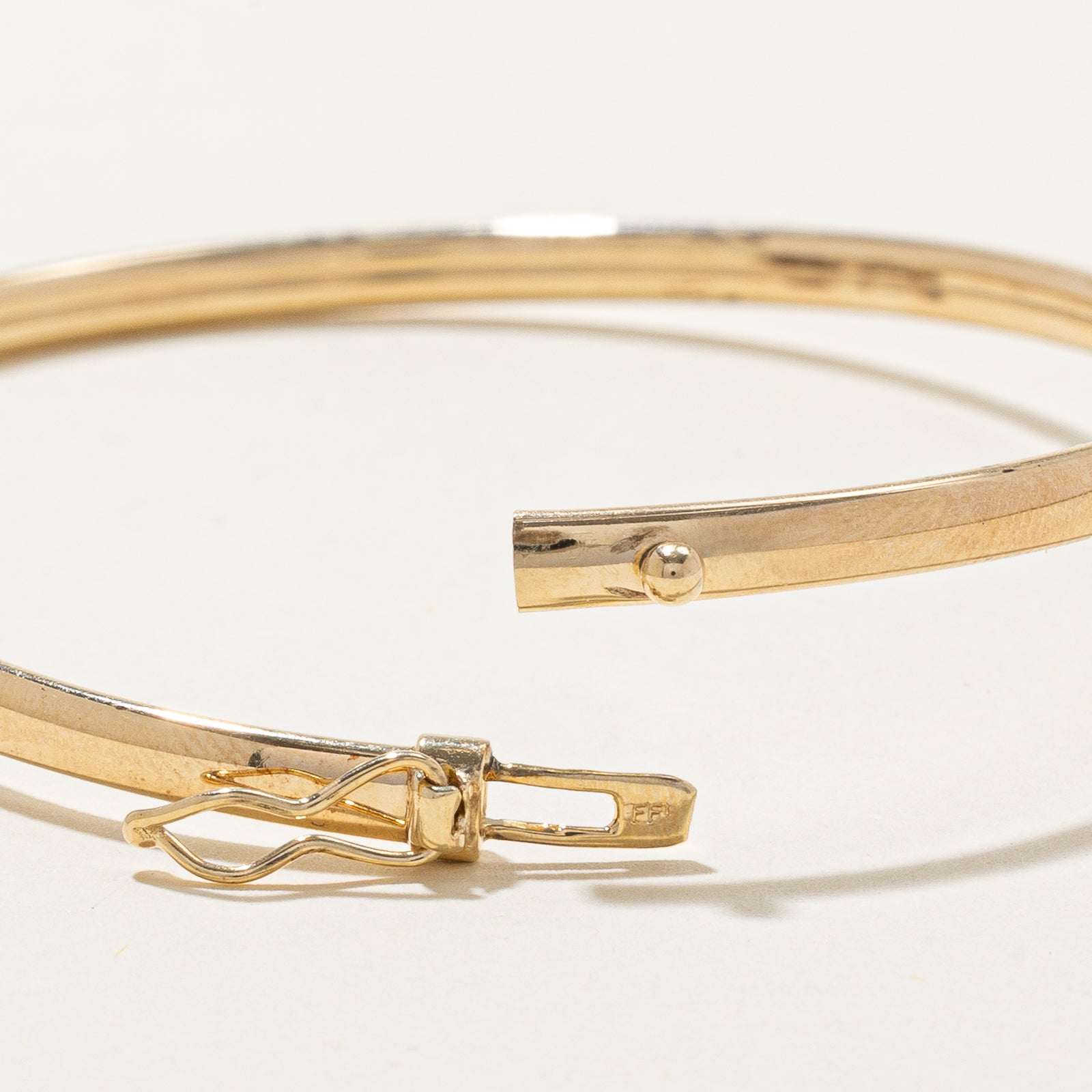 Emerald & Diamond Bangle | 1.00ctw, 0.015ctw | 7"