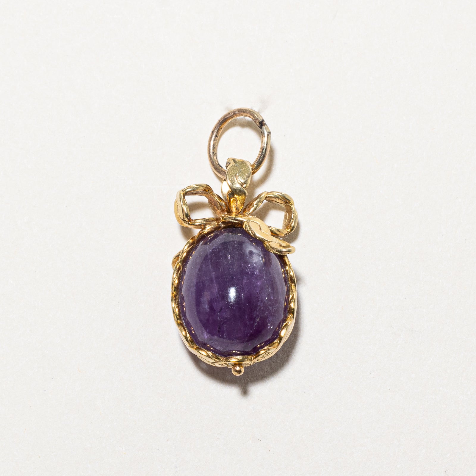 Breloque œuf en améthyste « Cavelti » | 16,00 ct