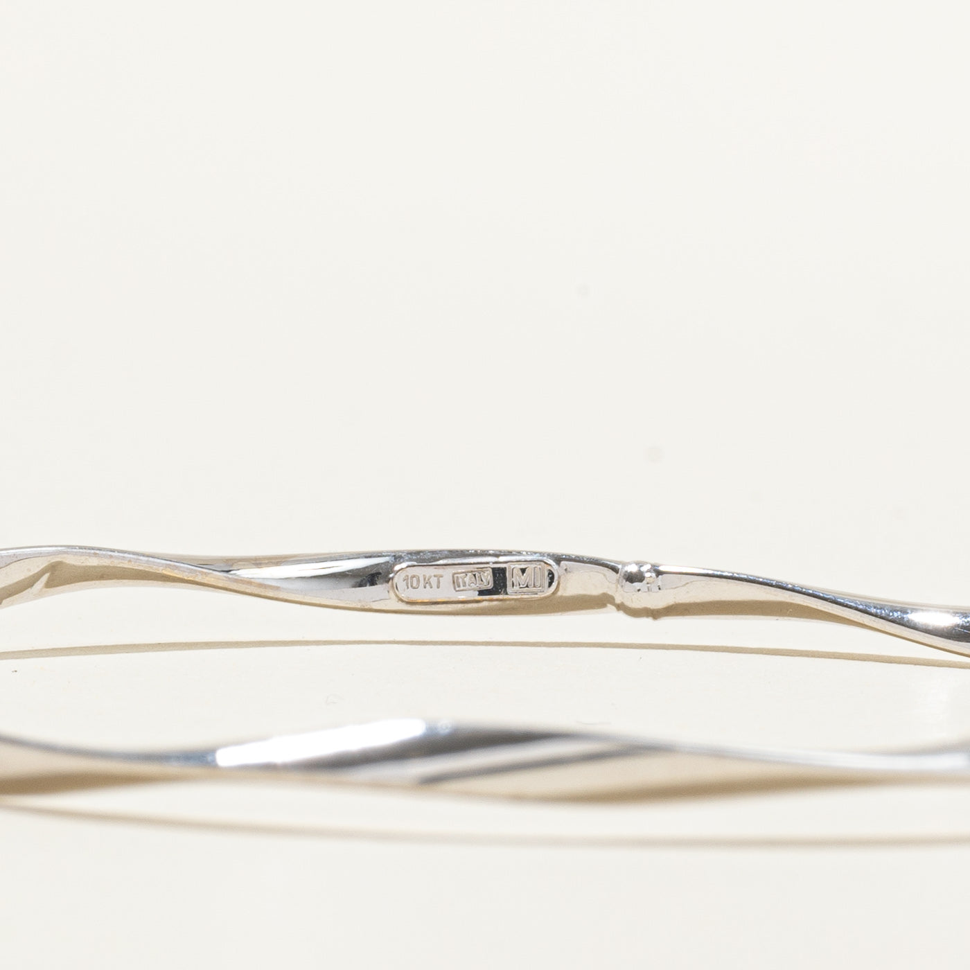 Bracelet jonc en or blanc 10 carats | 21,6 cm