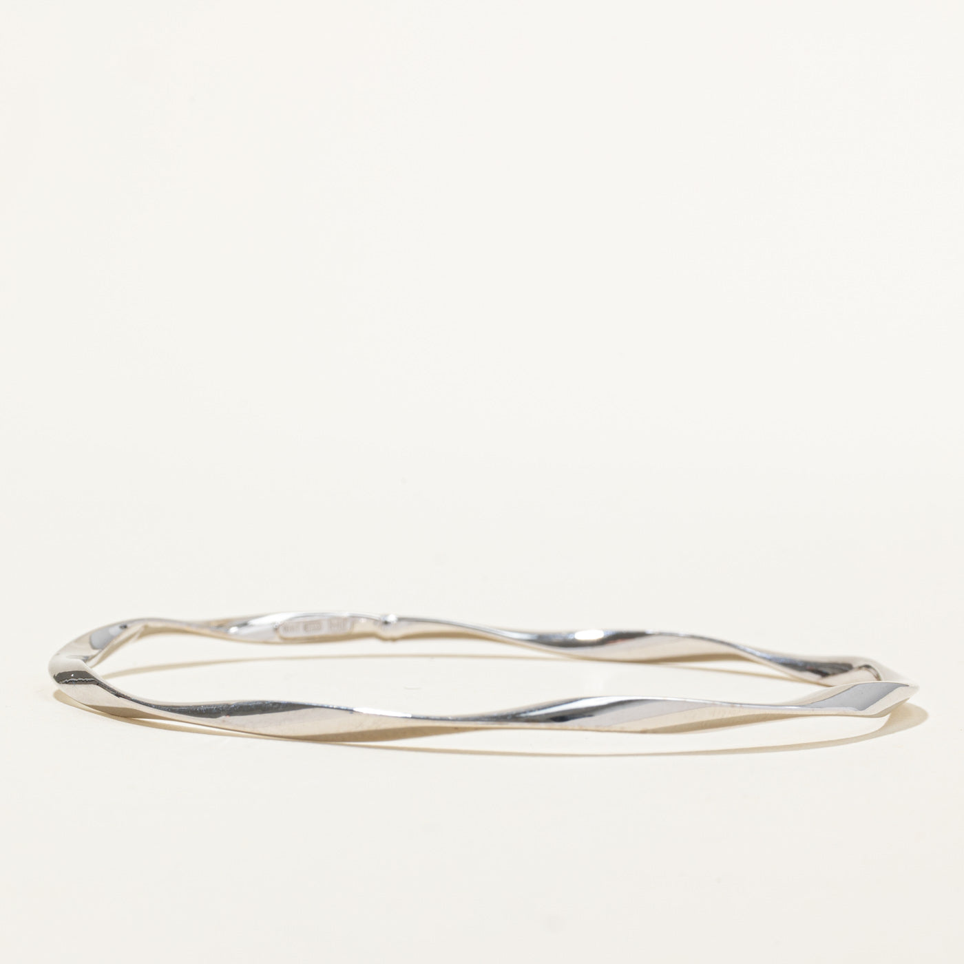 Bracelet jonc en or blanc 10 carats | 21,6 cm