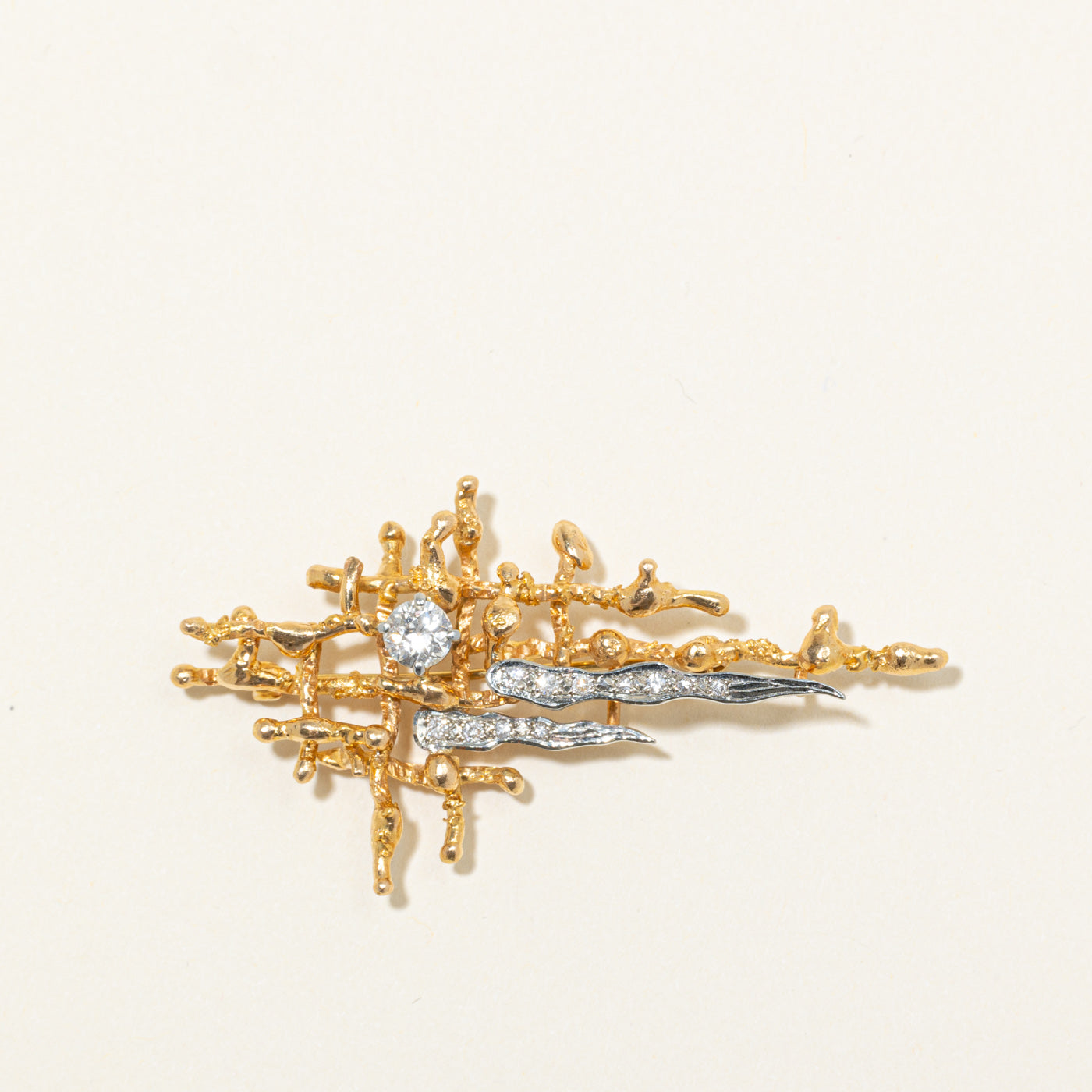 'Cavelti' 18K Diamond Textured Abstract Brooch | 0.74ctw
