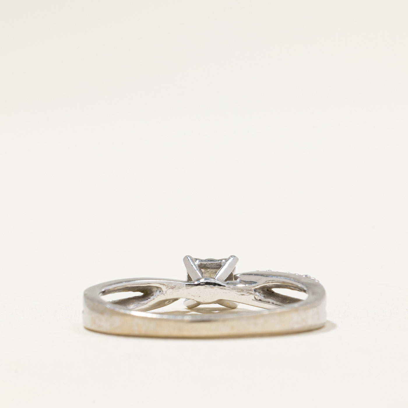 Illusion Set Set Diamond Cross Over Ring | 0.23ctw | SZ 6