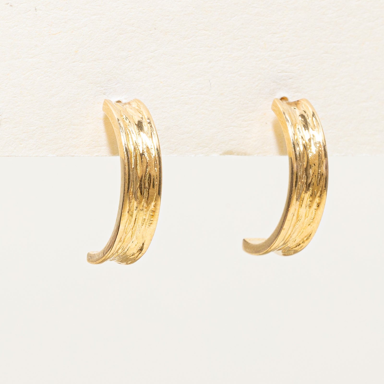 'Cavelti' Textured Half Hoop Earrings