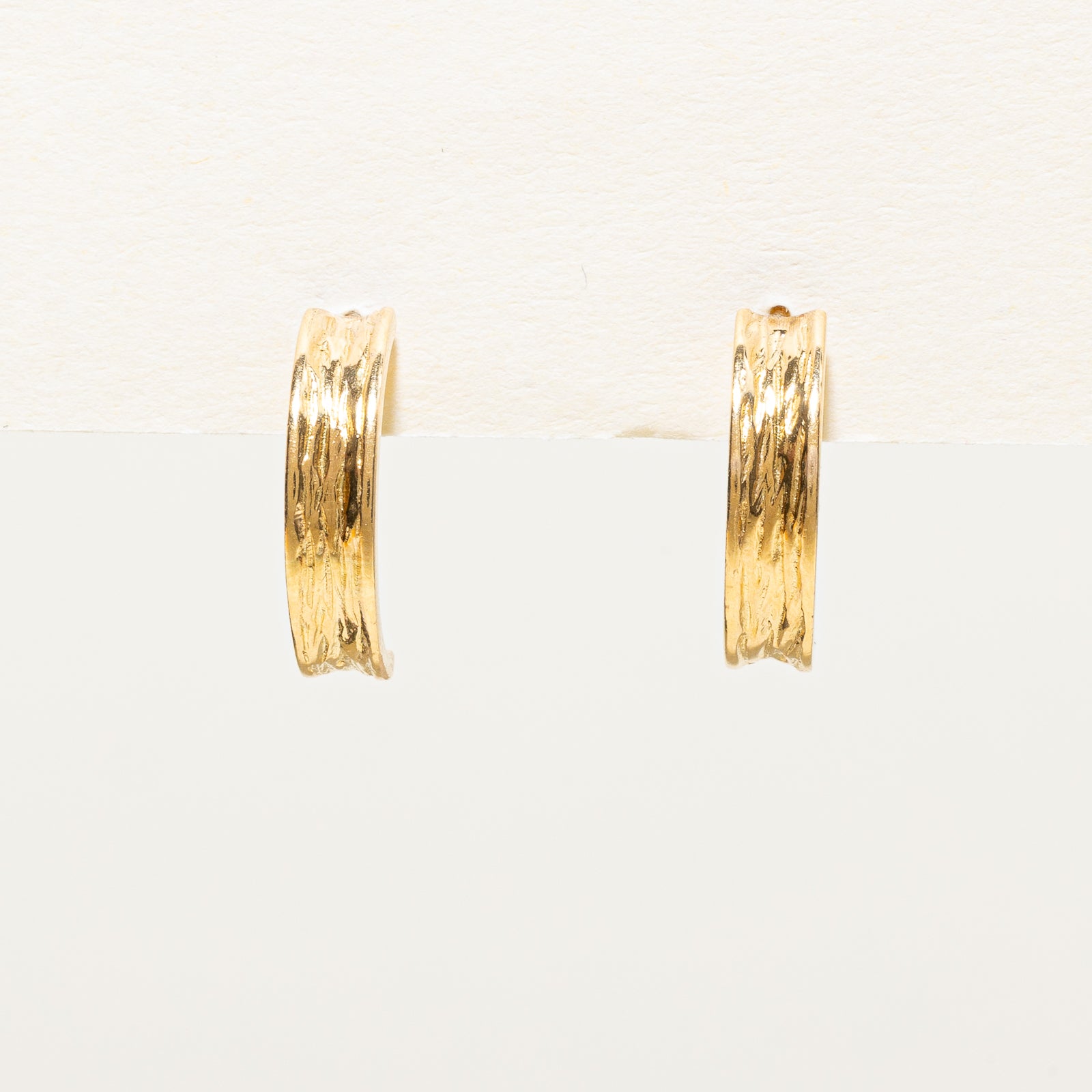 'Cavelti' Textured Half Hoop Earrings