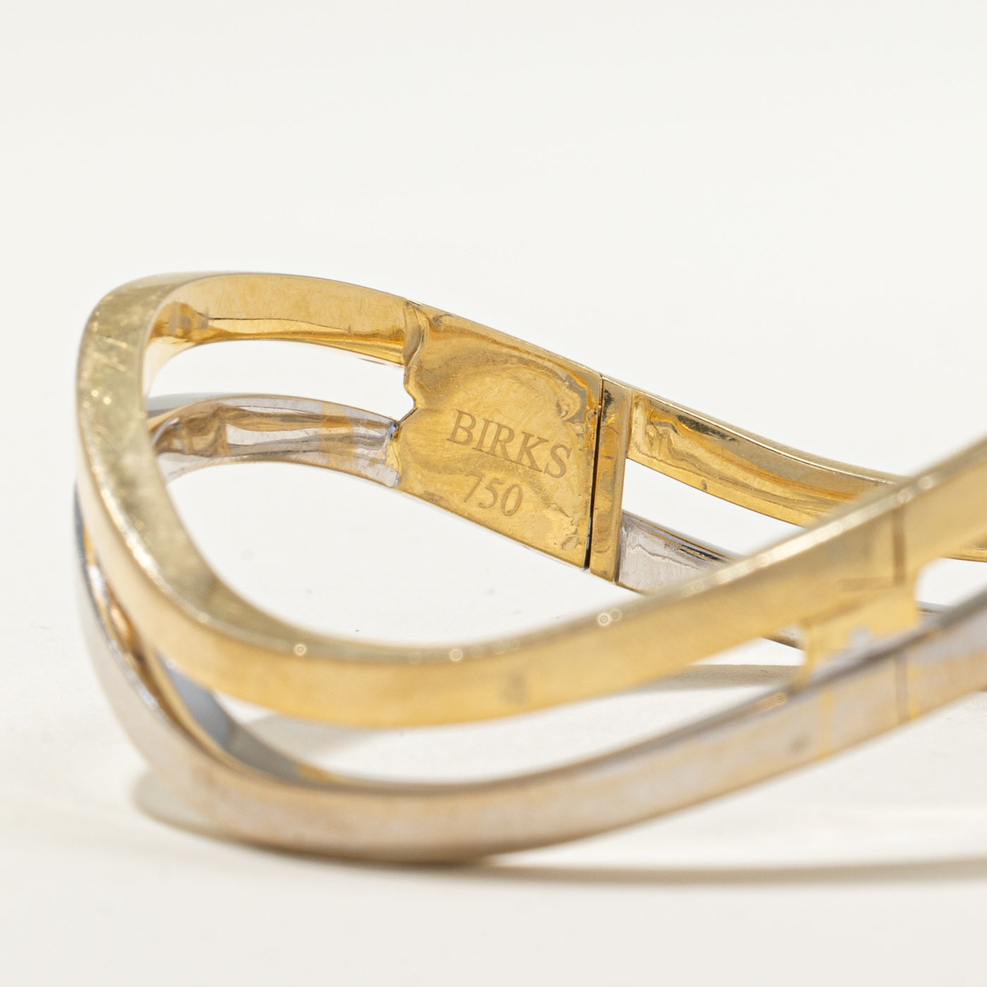 'Birks' 18k Two Tone Gold Wave Bangle Bracelet | 7"