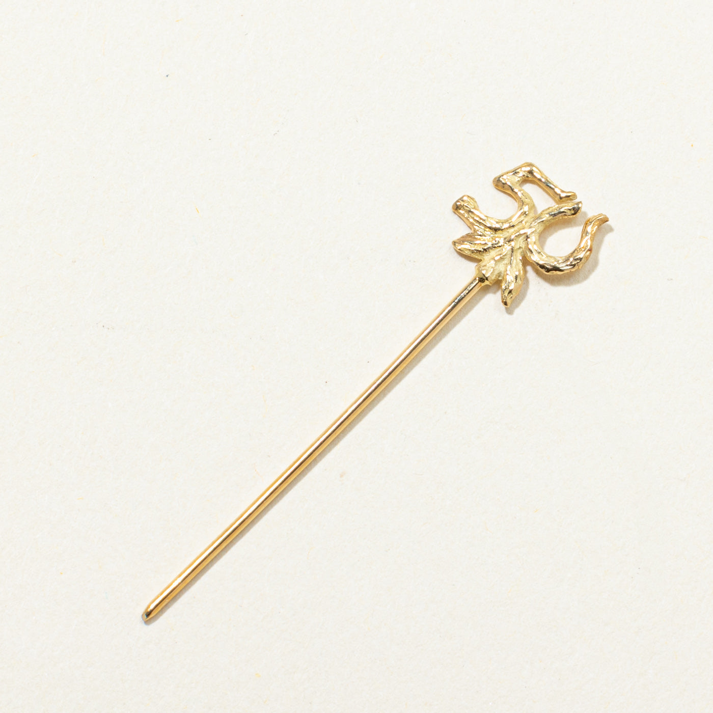 'Cavelti' 18k Yellow Gold '50' Pin