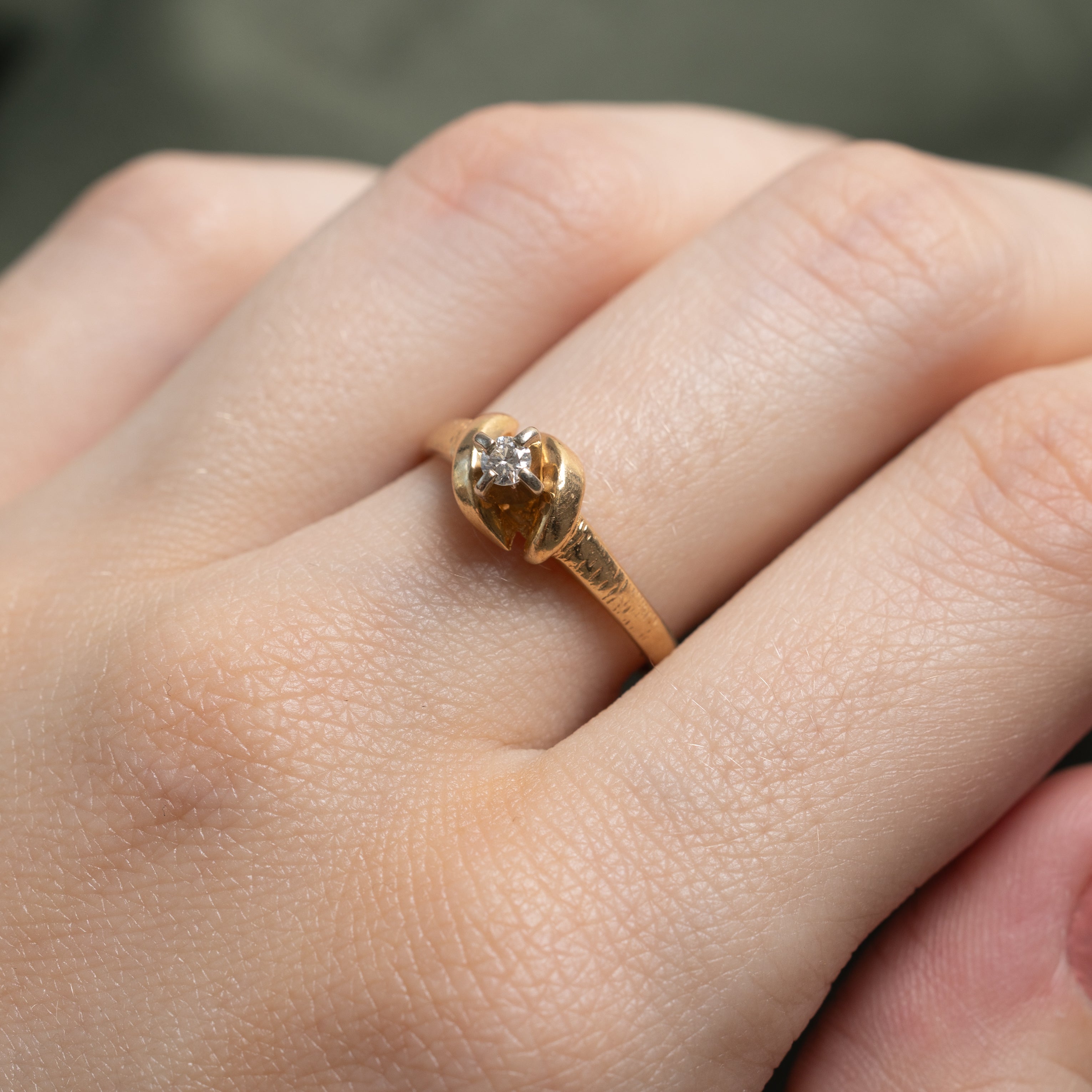 'Birks' Solitaire Diamond Textured Ring | 0.07ct | SZ 6.75