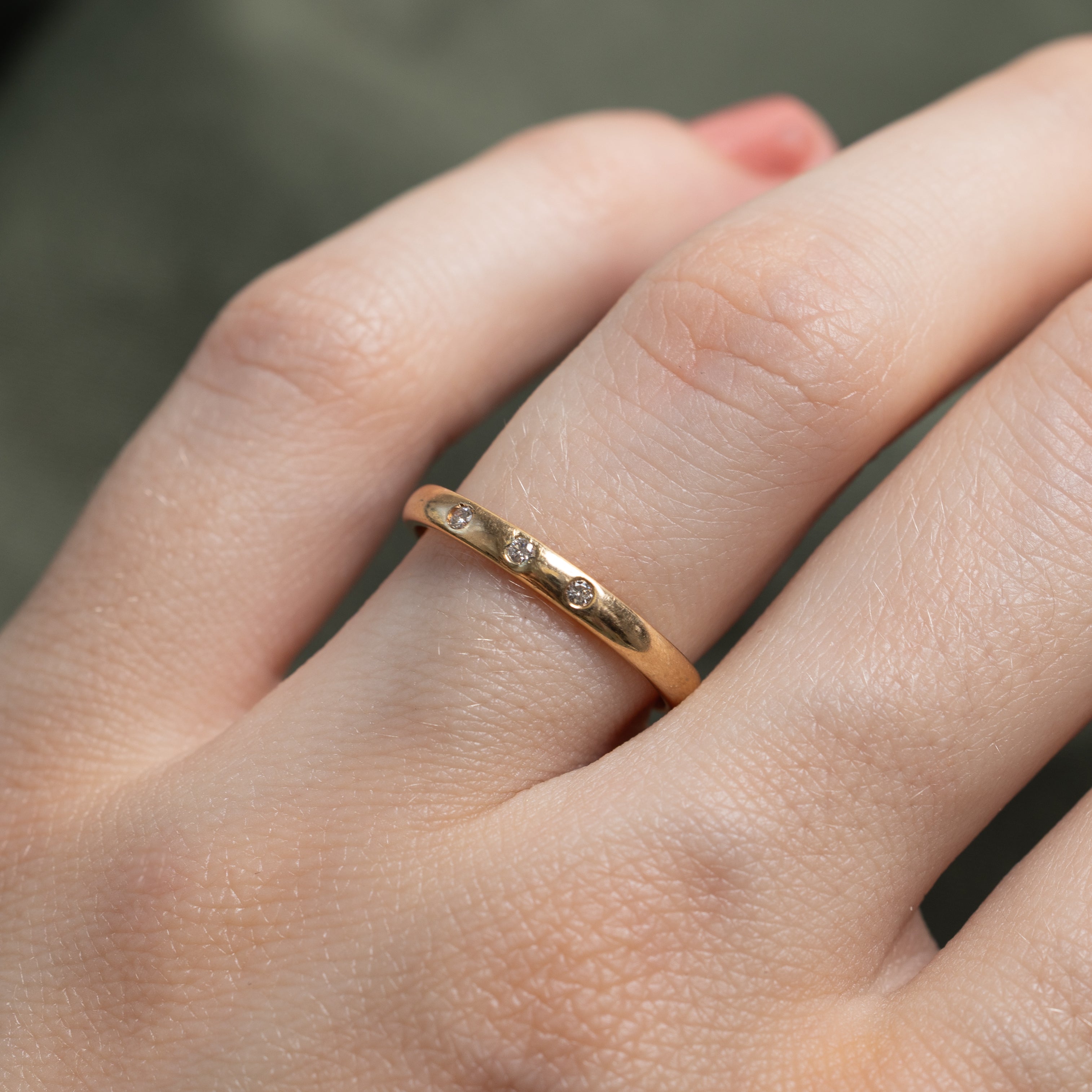 'Birks' Three Stone Flush Set Diamond Band | 0.04ctw | 2.45mm | SZ 6.25