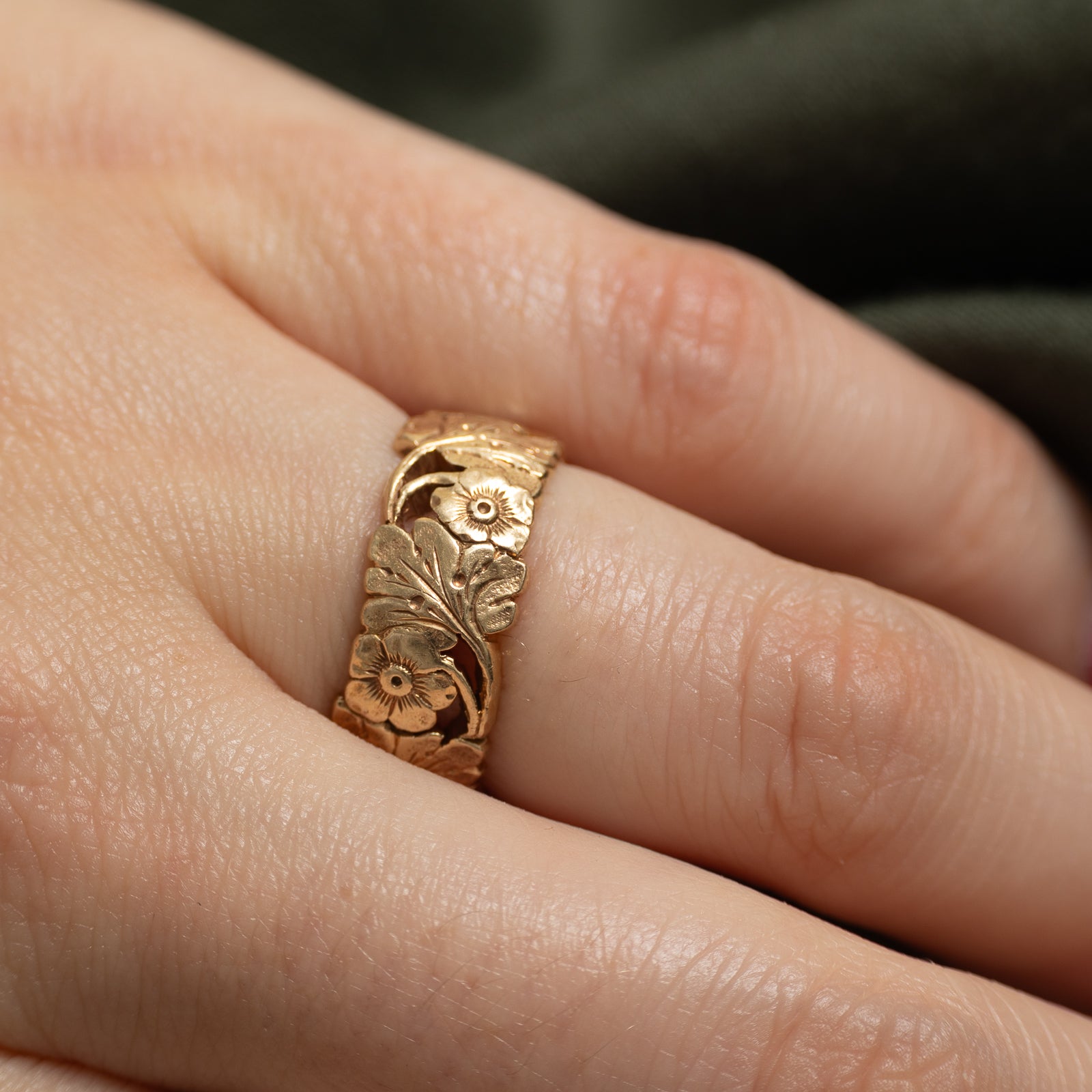 Vintage 14k Gold Floral Band | 8.05 - 8.20mm | SZ 6.25