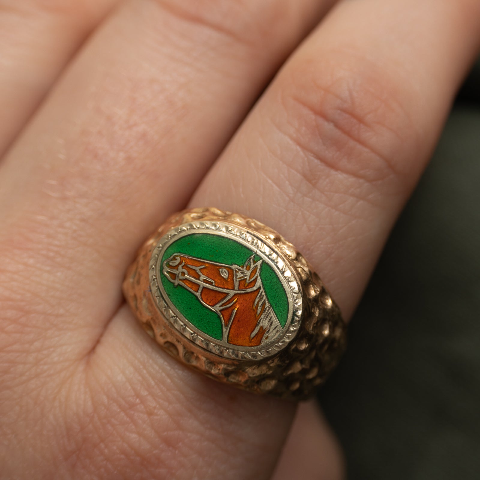 Bague chevalière en or jaune 14 carats émaillé | Taille 9,25
