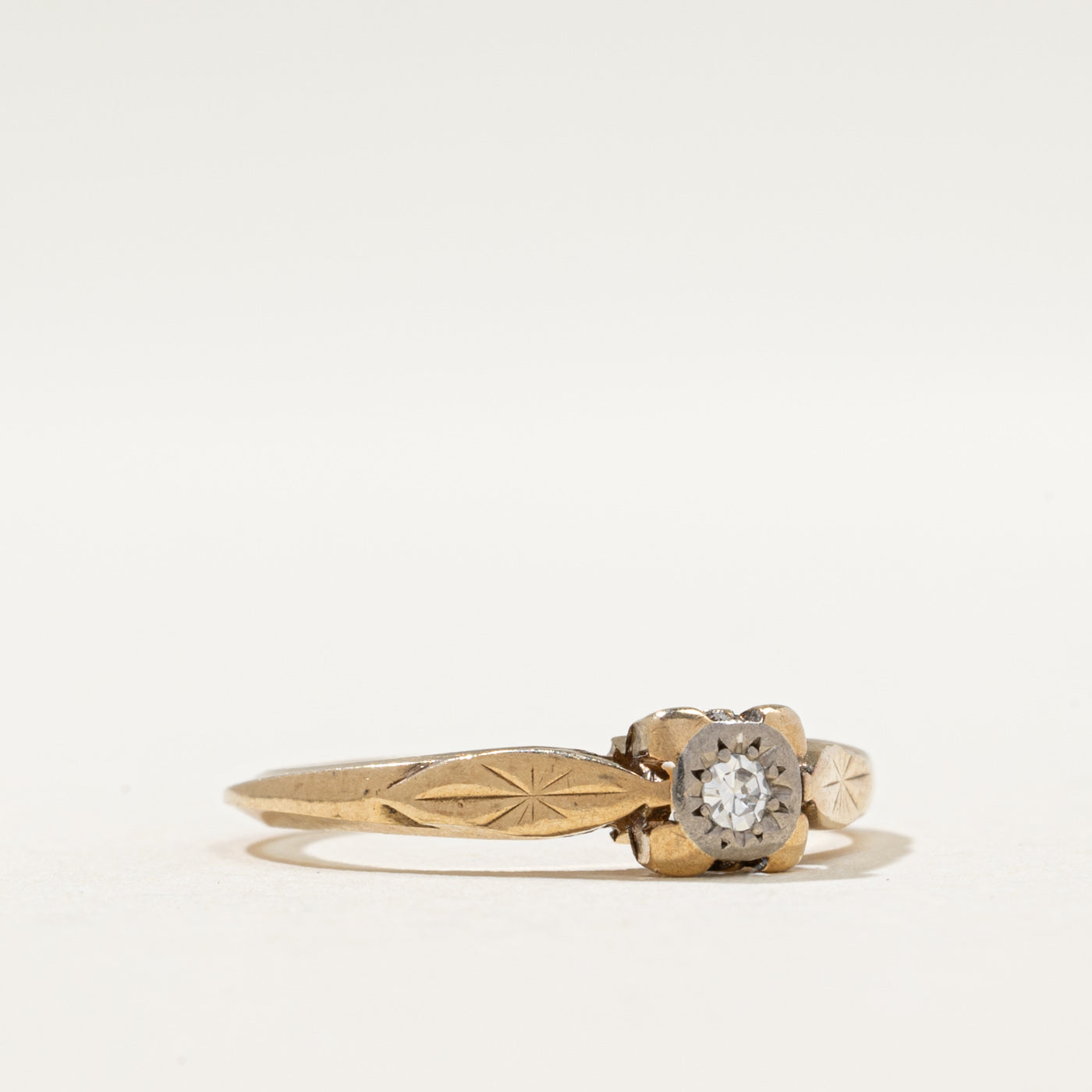 Bague en diamant unique Londres 1975 | 0,03 ct | Taille 5