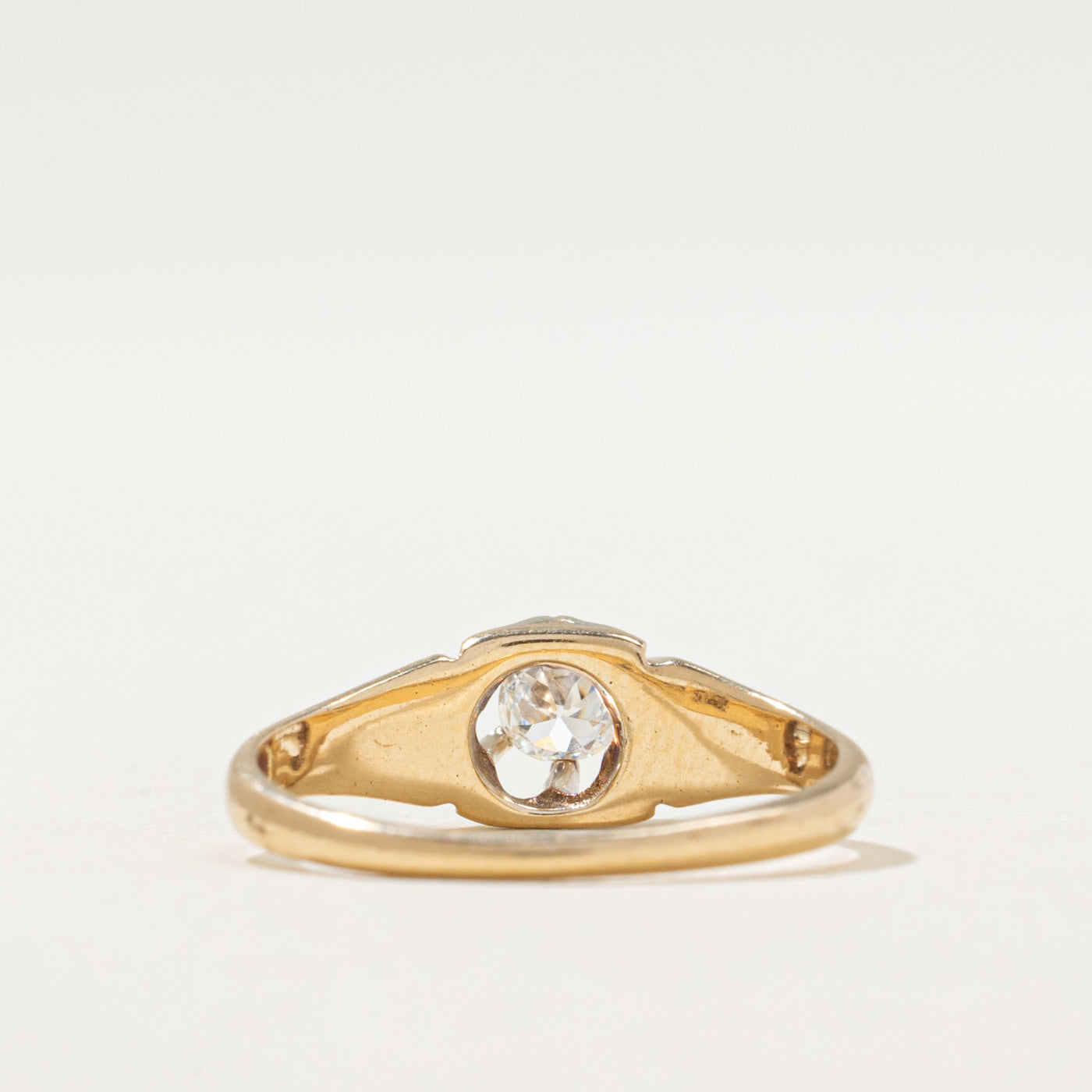 Canadian Pseudo Hallmarked Belcher Set Diamond Ring | 0.13ct | SZ 4