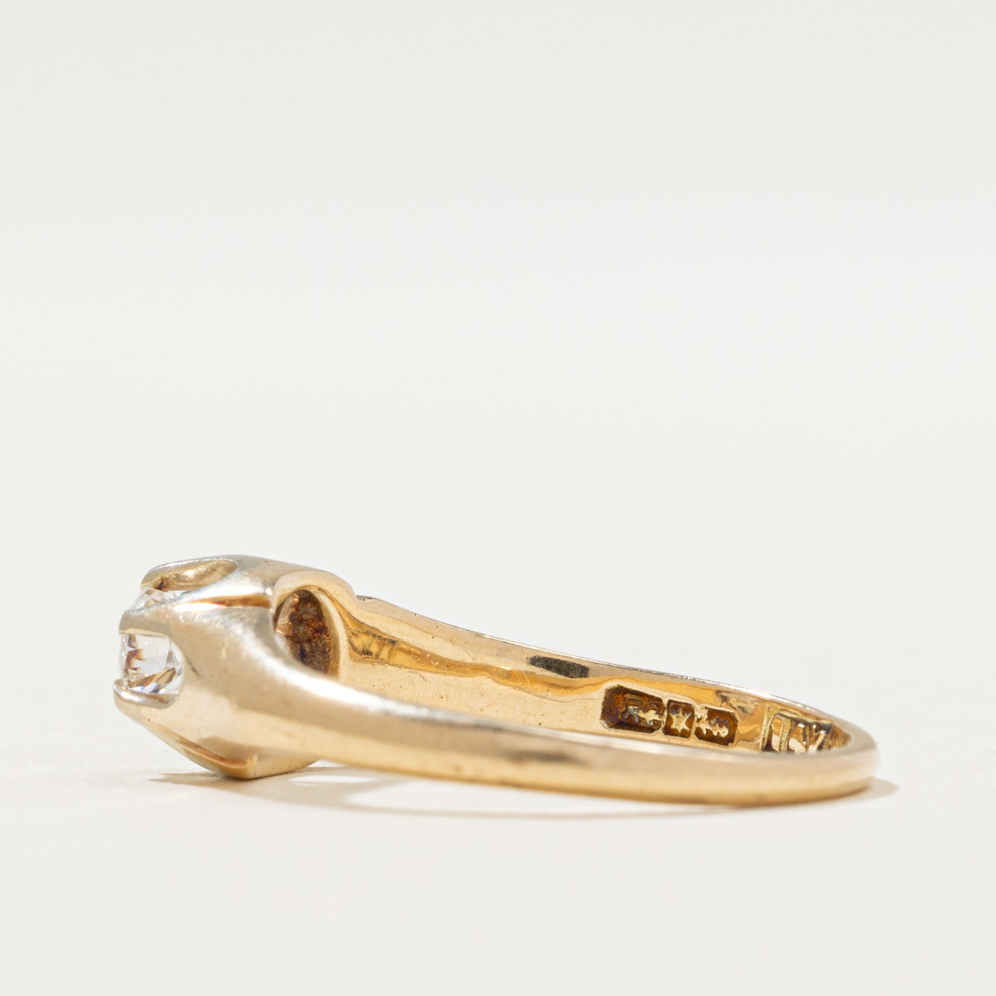 Canadian Pseudo Hallmarked Belcher Set Diamond Ring | 0.13ct | SZ 4