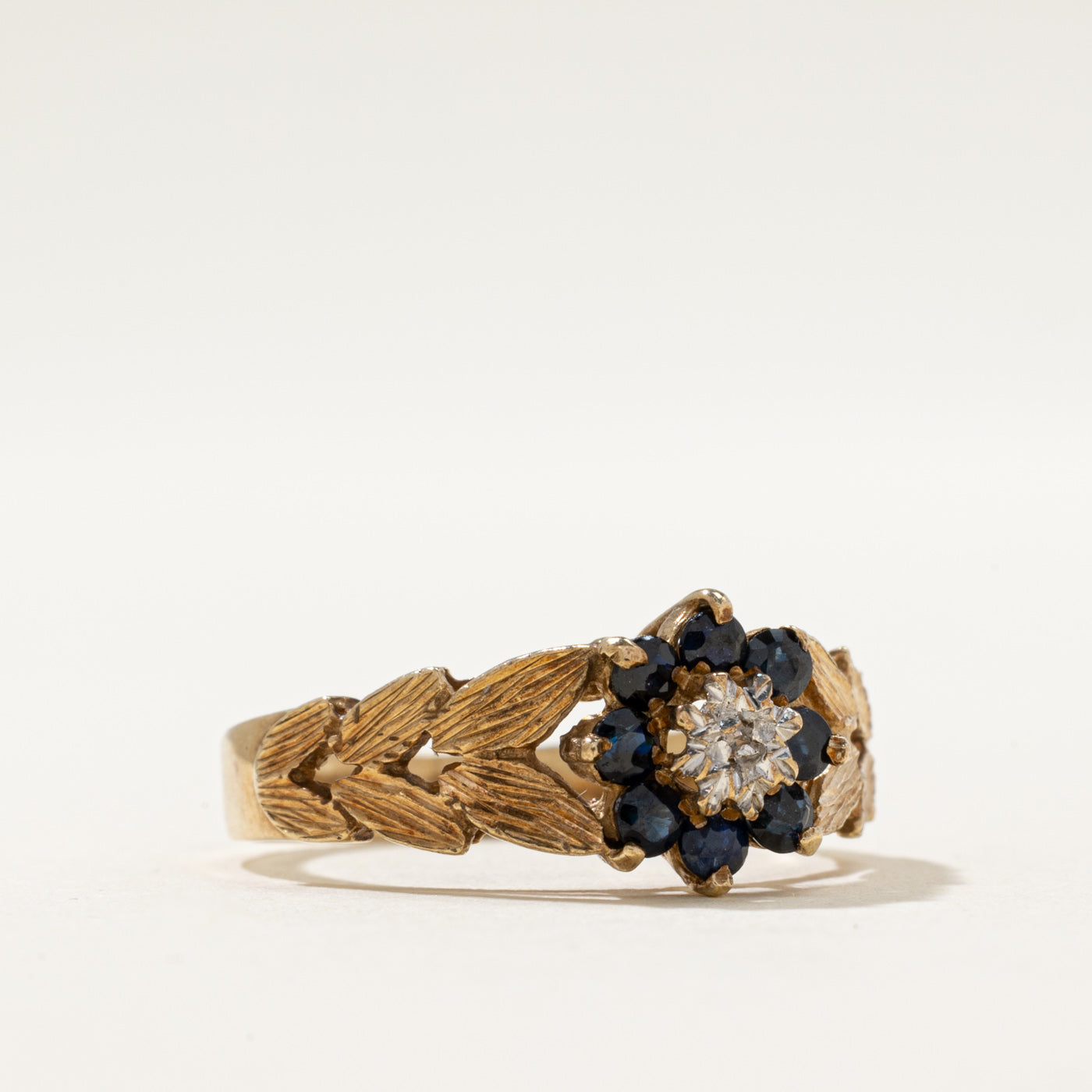 1977 London Sapphire & Diamond Petal Ring | 0.25ctw, 0.005ct | SZ 7