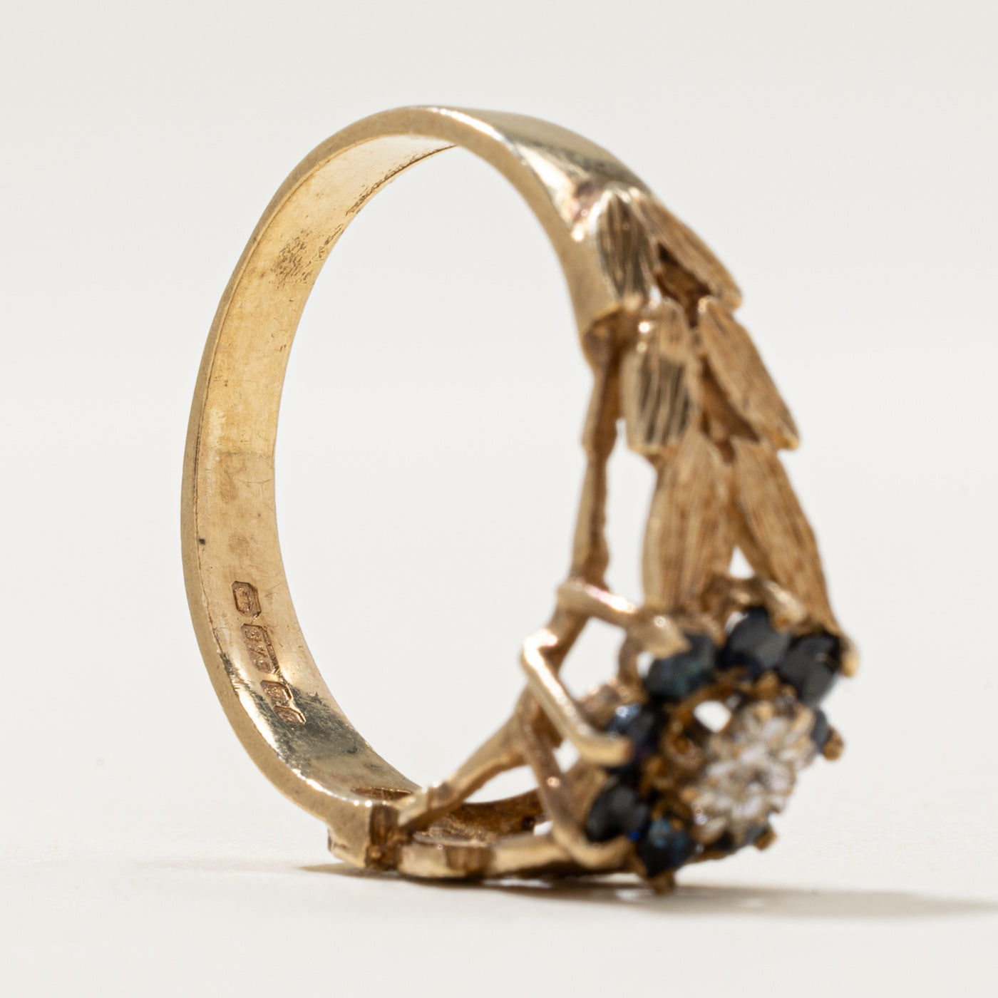 1977 London Sapphire & Diamond Petal Ring | 0.25ctw, 0.005ct | SZ 7