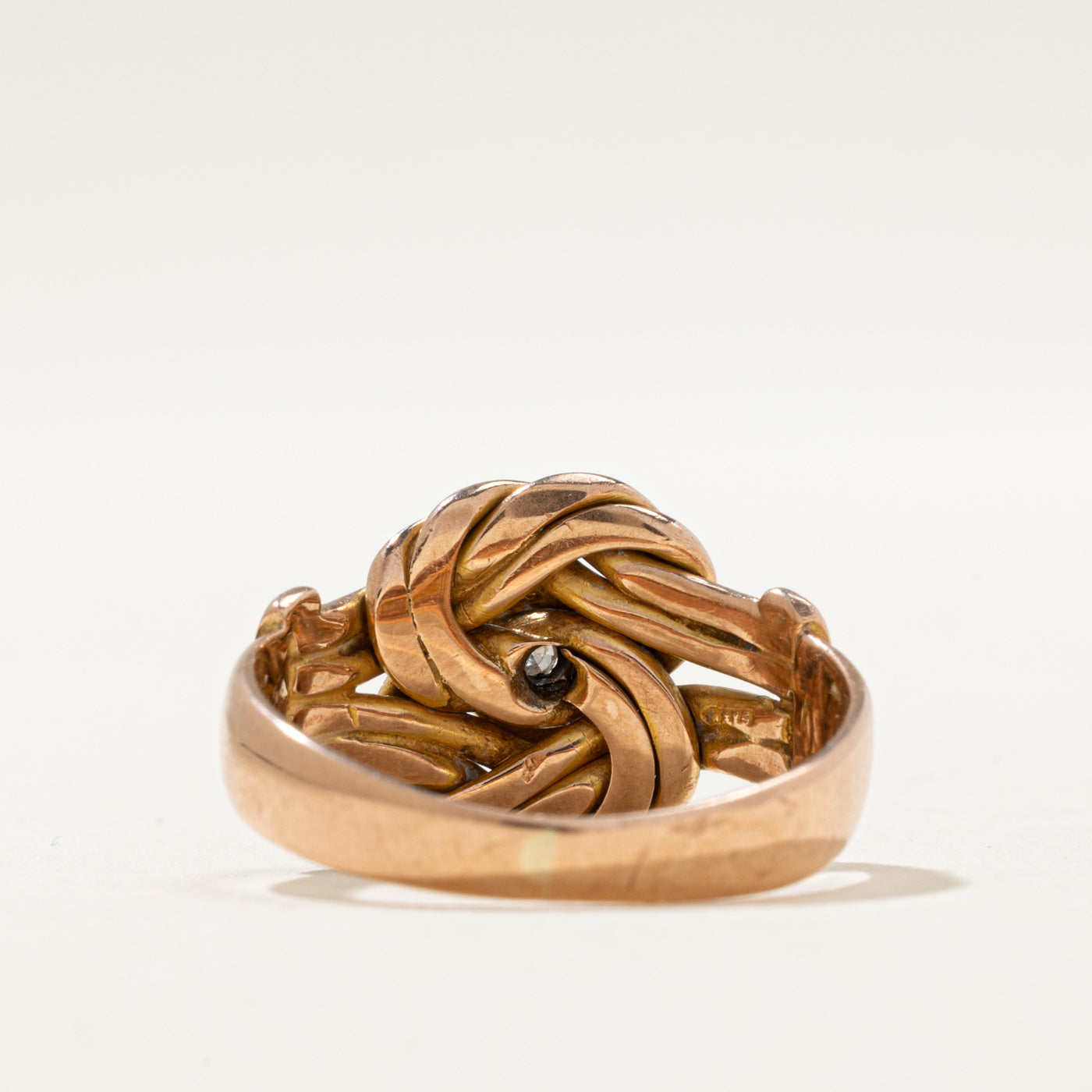 United Kingdom Single Stone Diamond Ring | 0.015ct | SZ 6.75