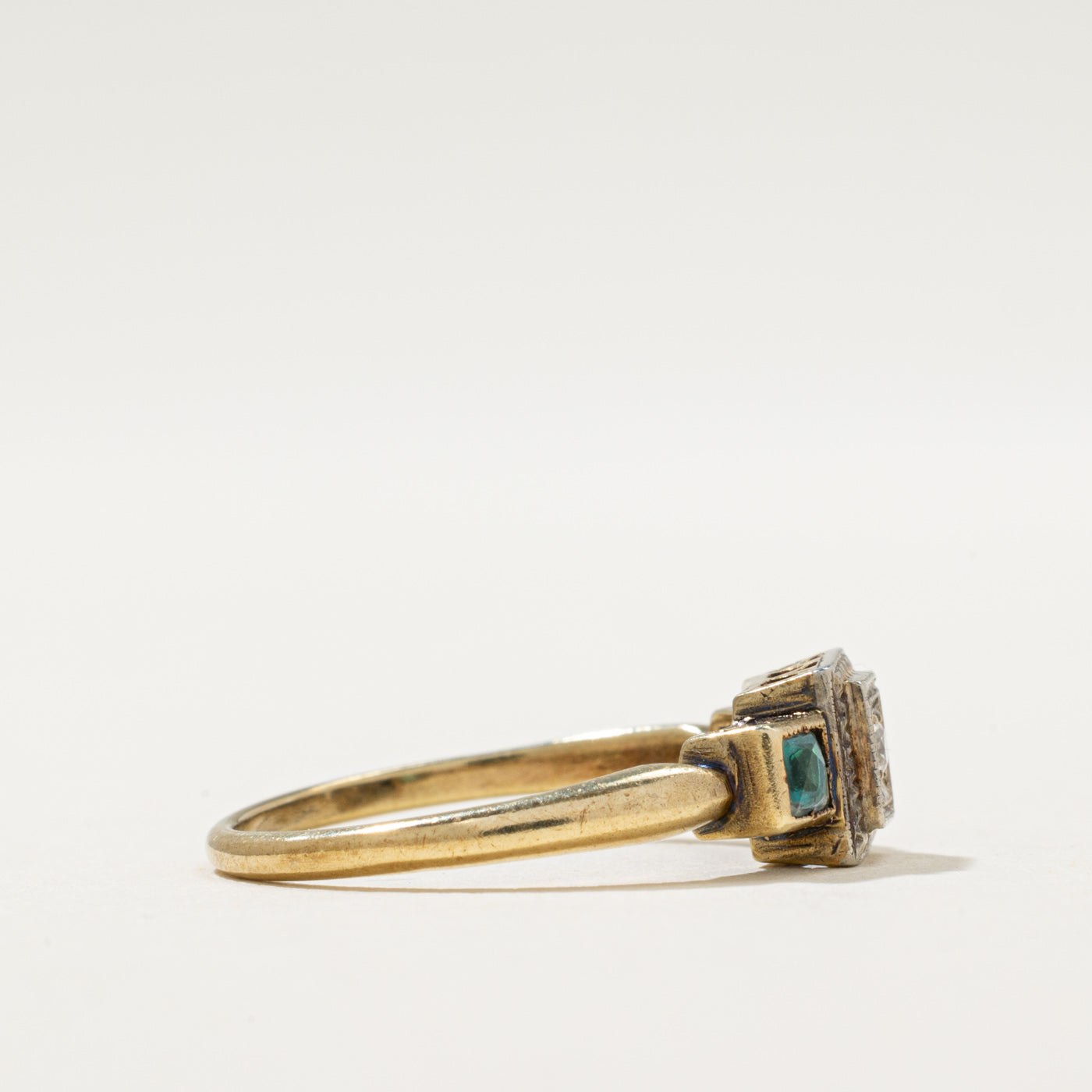 Canadian Pseudo Hallmarked Diamond & Pasté Glass Ring | 0.04ct, 0.14ctw | SZ 6.25
