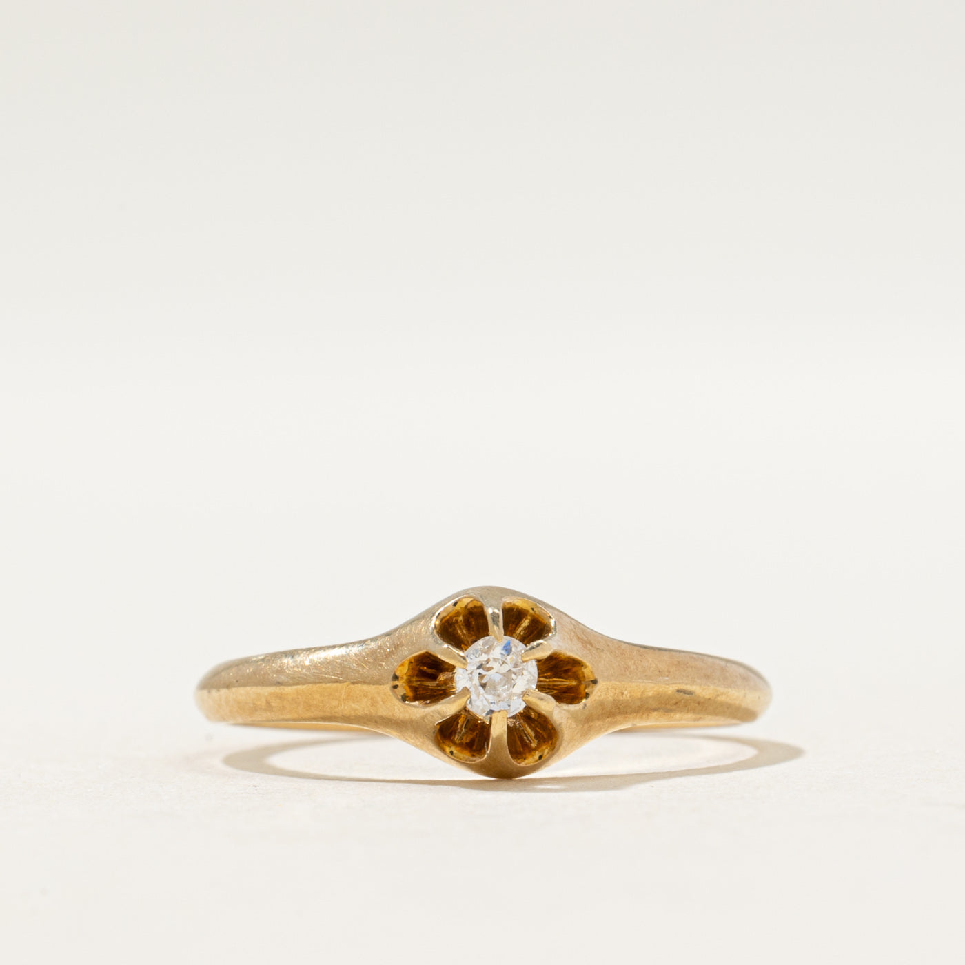 Belcher Set Diamond Ring | 0.06ct | SZ 6.25