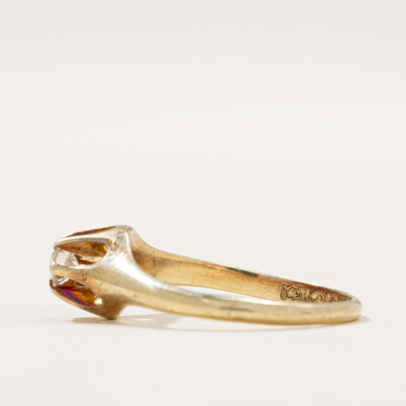 Belcher Set Diamond Ring | 0.13ct | SZ 4.25