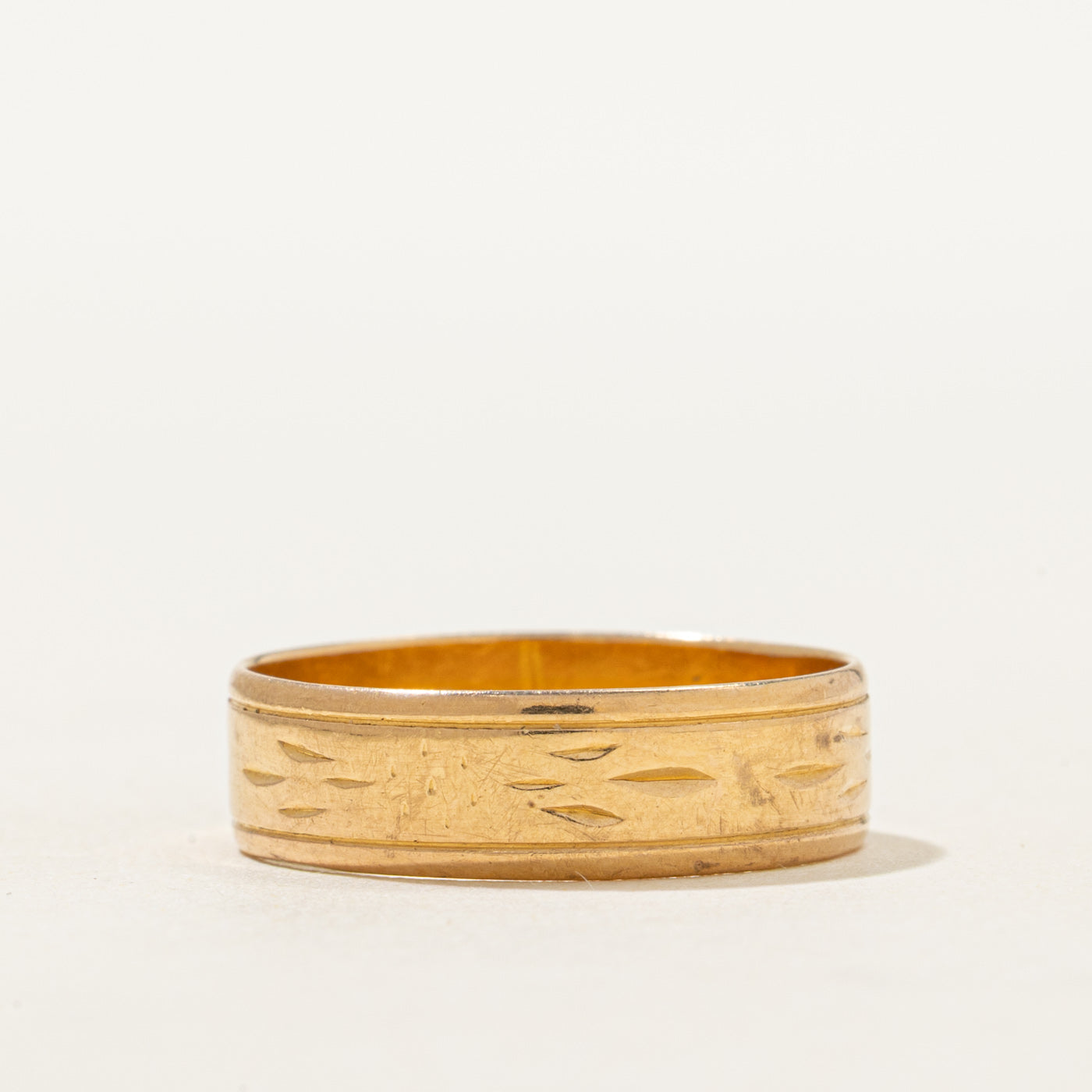 Vintage Italian 18k Yellow Gold Band | 5.55mm | SZ 7.25