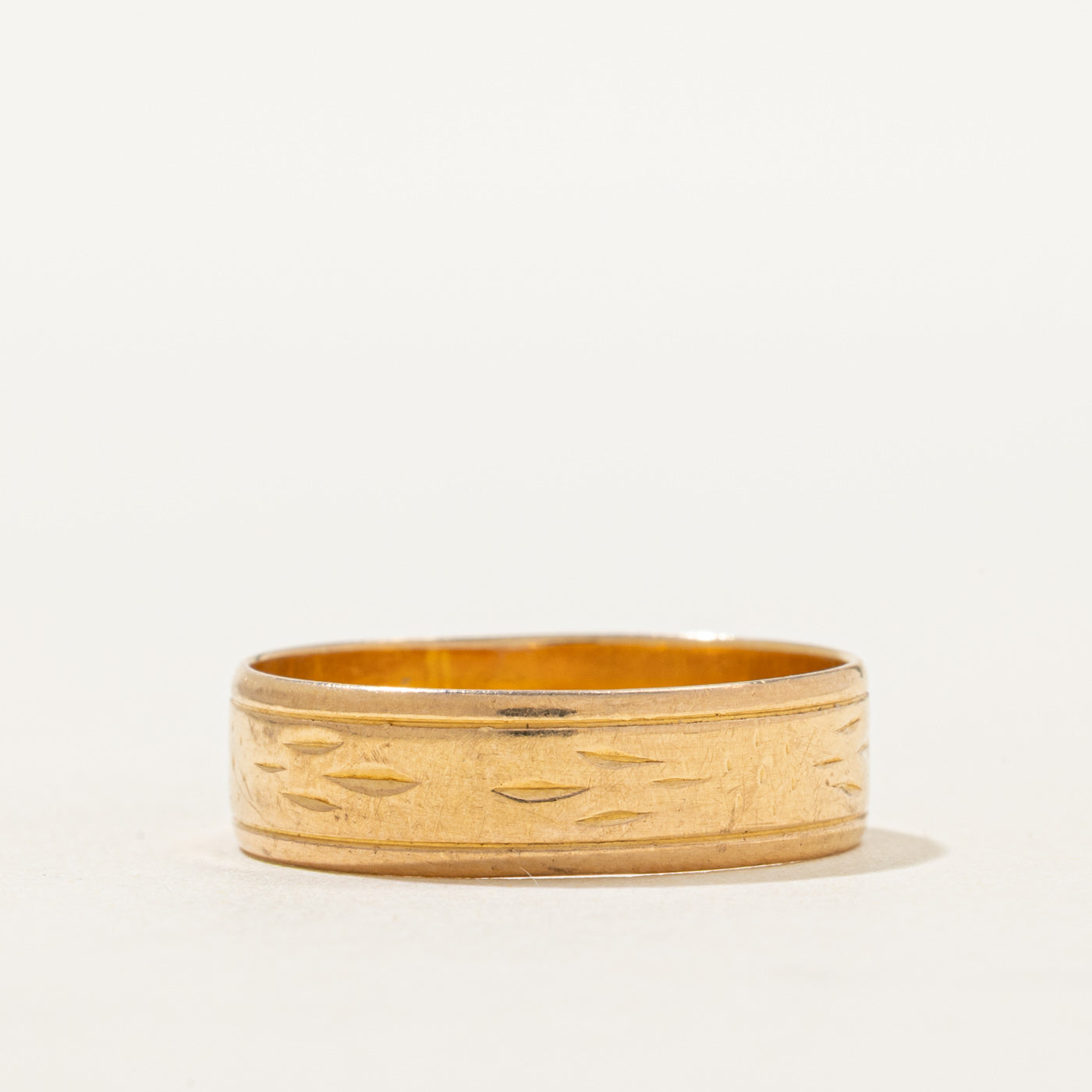 Vintage Italian 18k Yellow Gold Band | 5.55mm | SZ 7.25