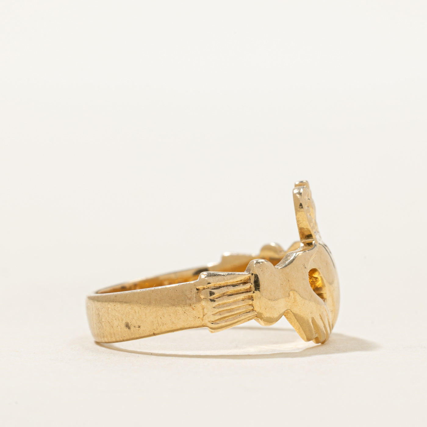 1975 Dublin 14k Yellow Gold Claddagh Ring | SZ 6.25