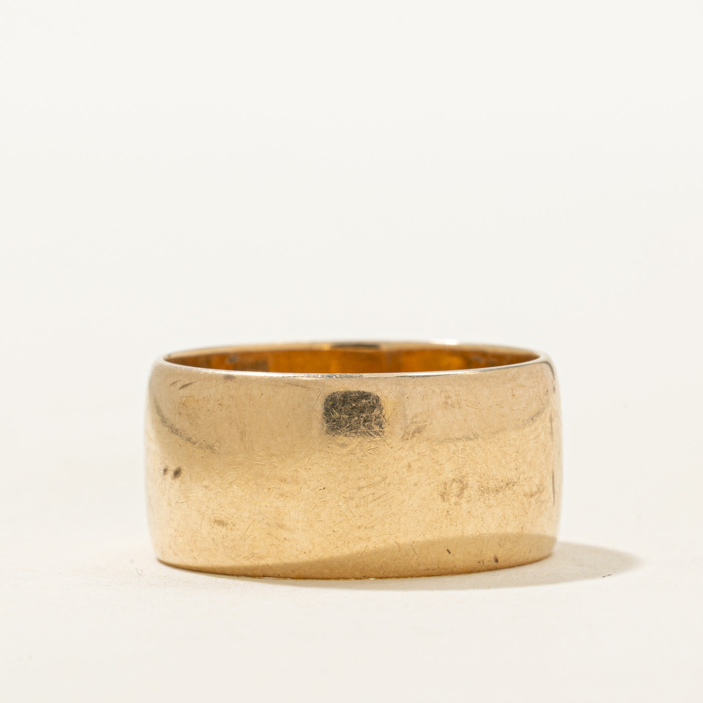Bague de cigare Dublin en or jaune 9 carats de 1975 | 8,91 mm | Taille 6,25