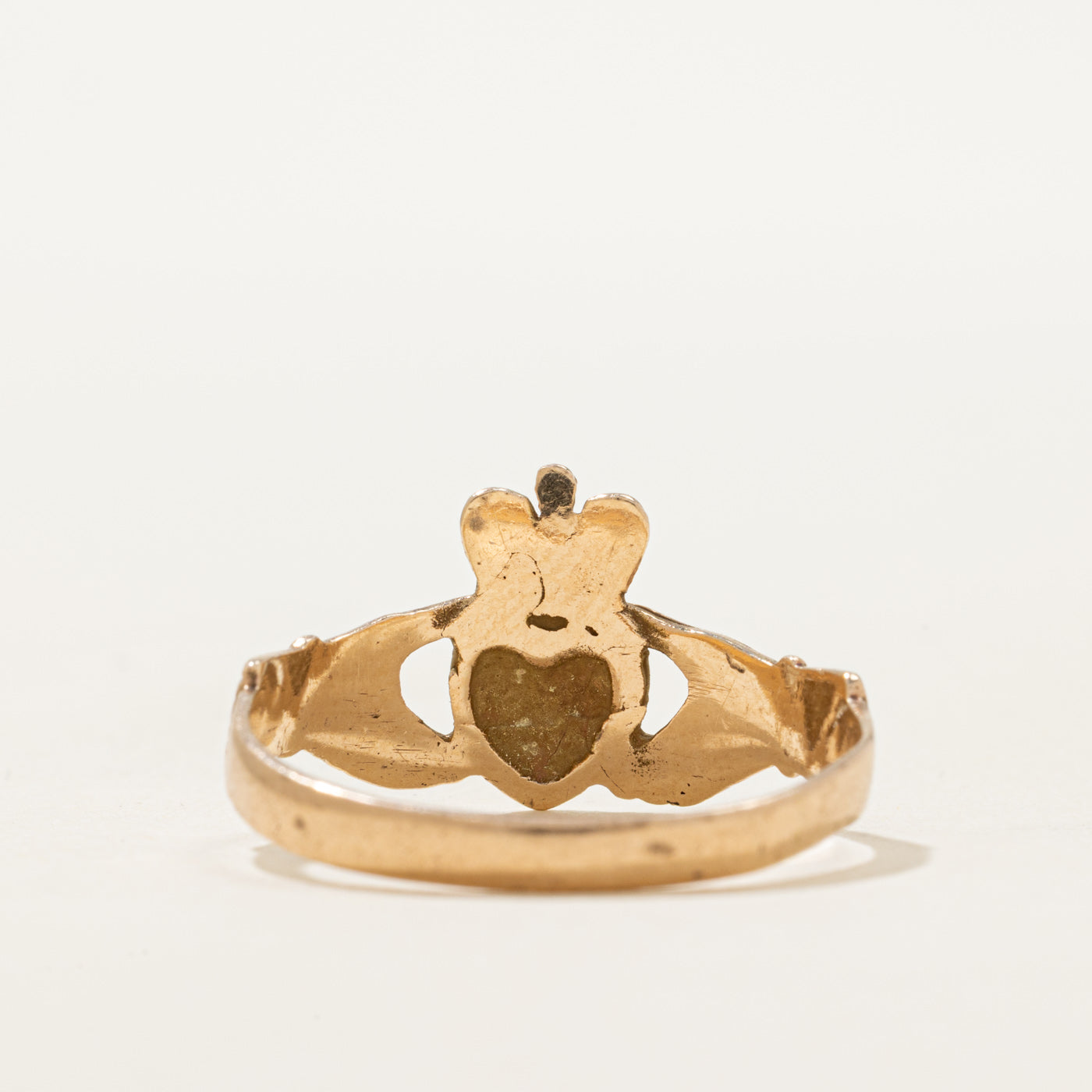 1985 London 9k Yellow Gold Claddagh Ring | SZ 10