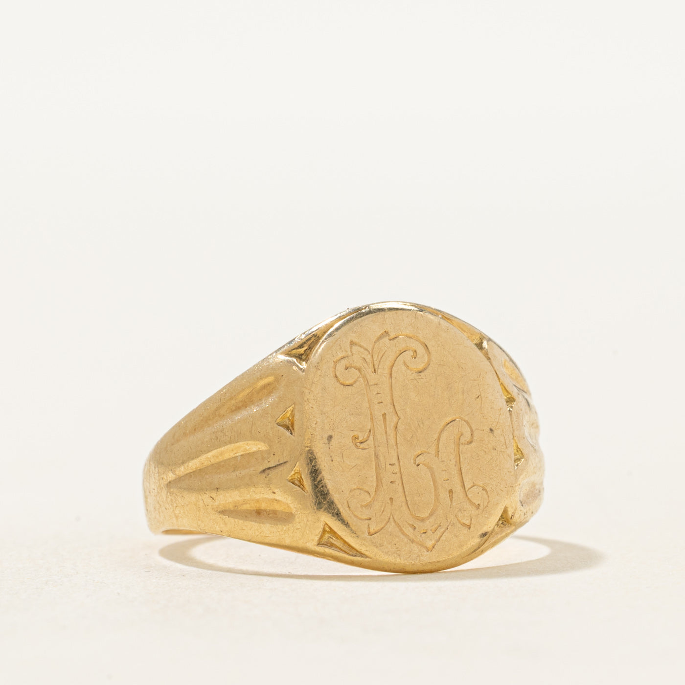 14k Yellow Gold Signet Ring | SZ 6.25