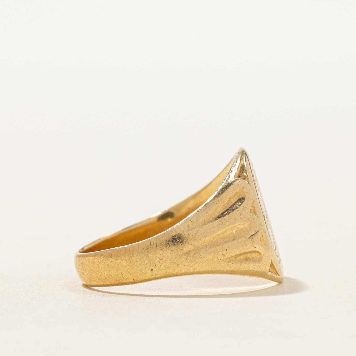 14k Yellow Gold Signet Ring | SZ 6.25