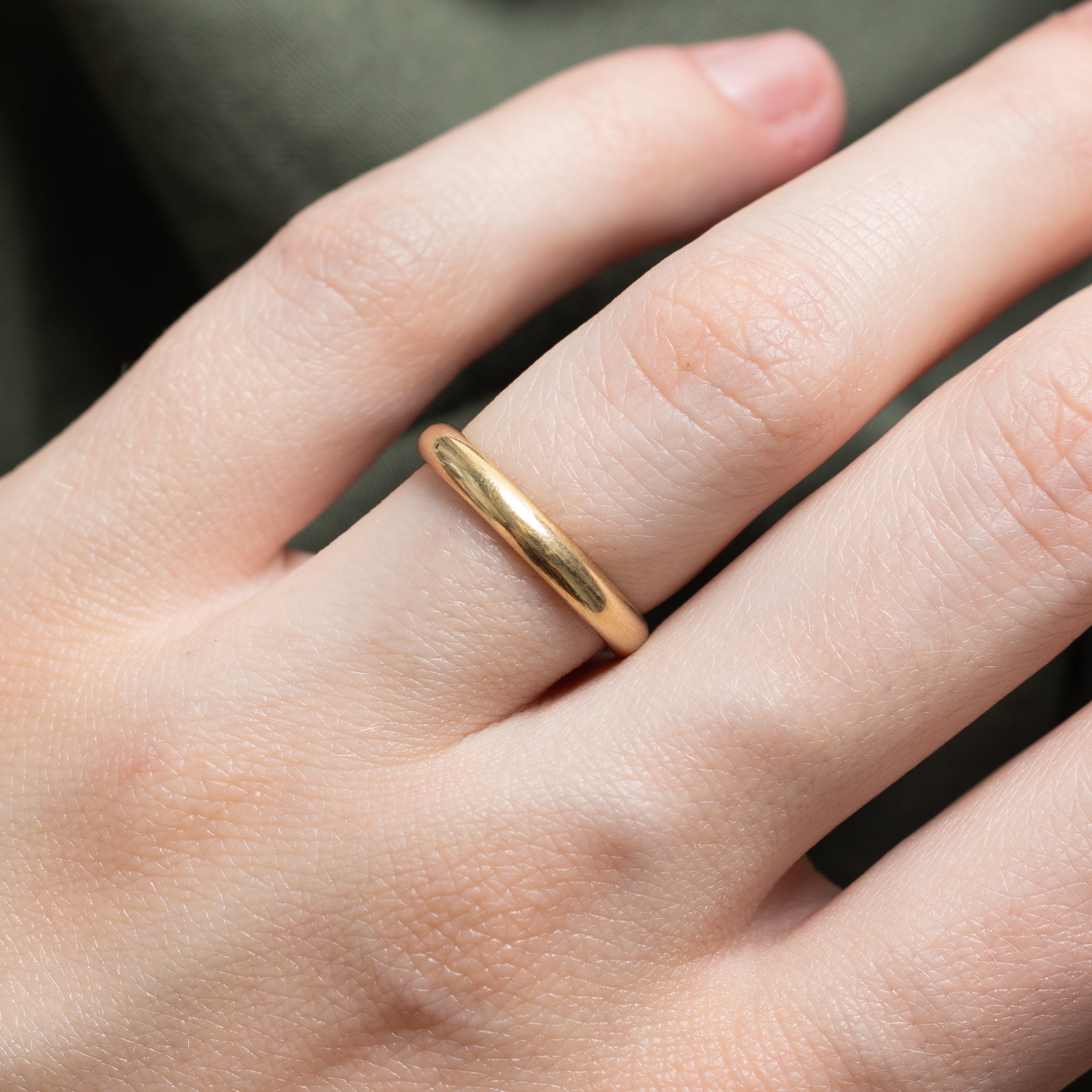 1989 London 18k Yellow Gold Band | 2.94mm | SZ 5.25