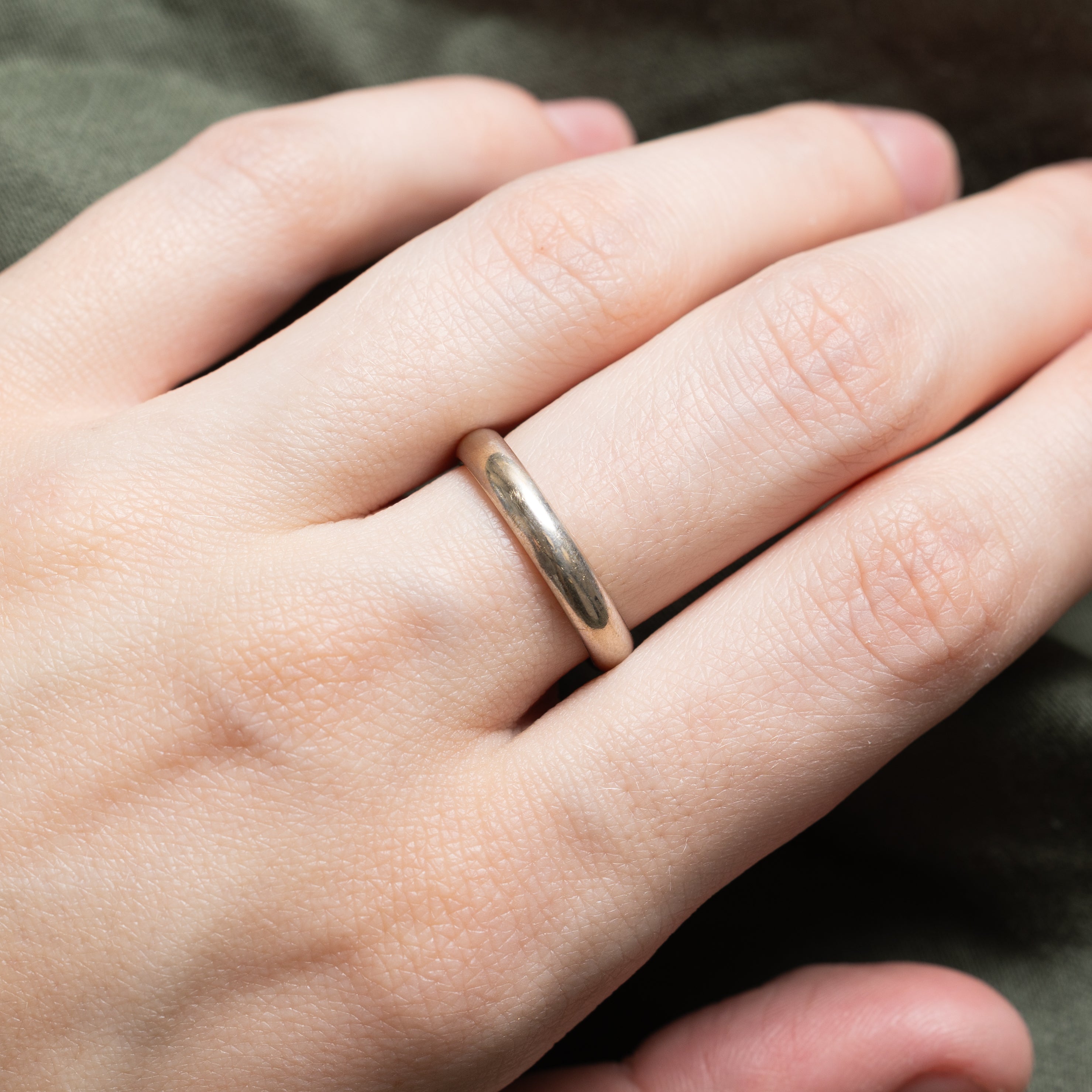 Italian 18k White Gold Band | 3.46mm | SZ 6.5
