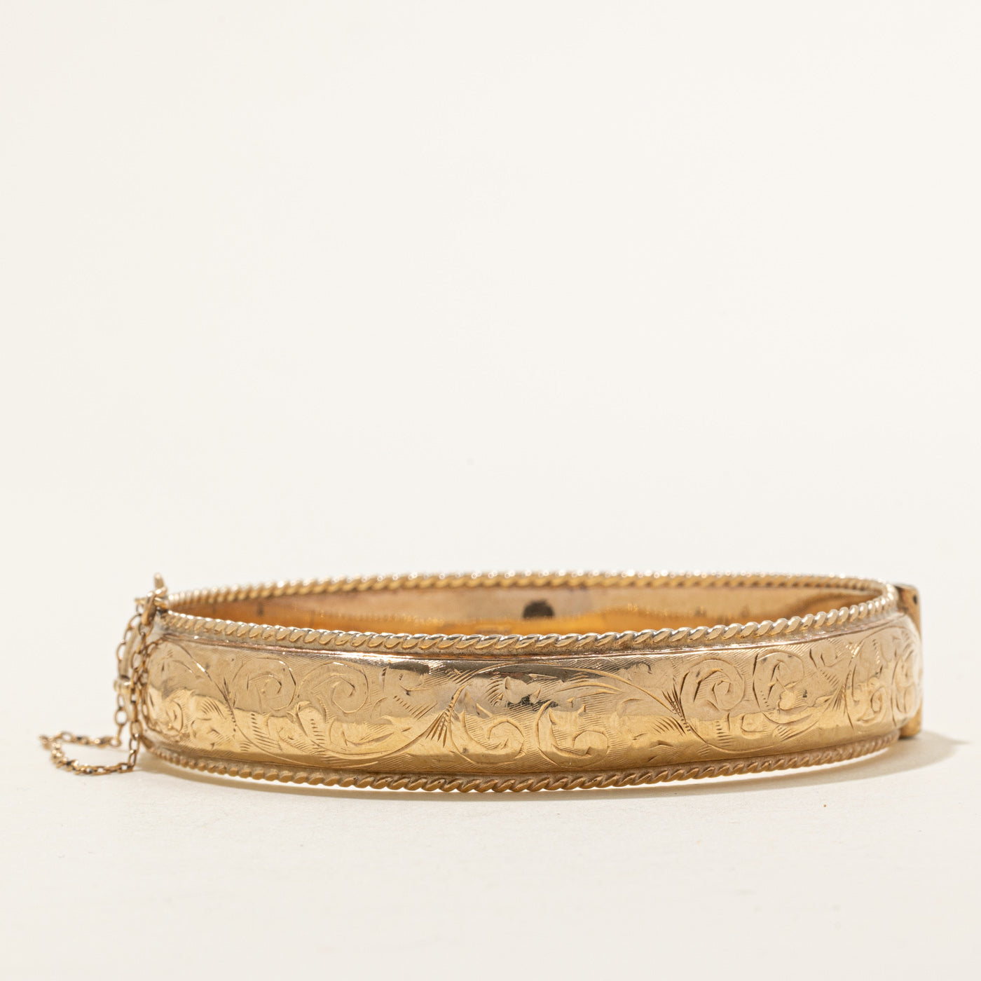1960 Chester 9K Yellow Gold Scrollwork Engraved Bangle | 7"
