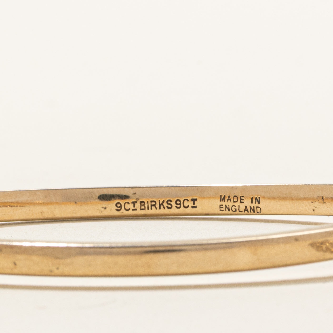 'Birks' 9K Yellow Gold Engraved Bangle | 3.70mm | 7" |