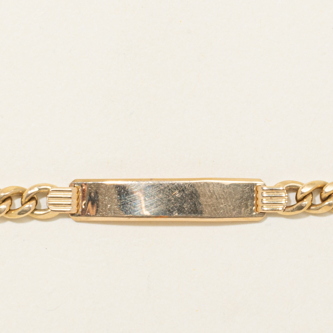 Bracelet vintage italien en or jaune 18 carats avec plaque nominative | 6,38 mm | 6,5 pouces |