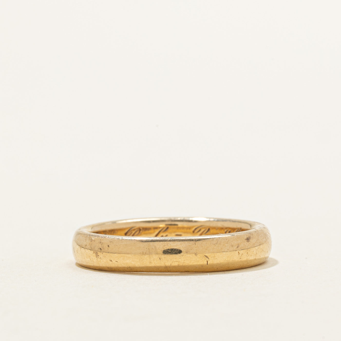 18K Yellow Gold Plain Band | 3.73mm | SZ 7 |