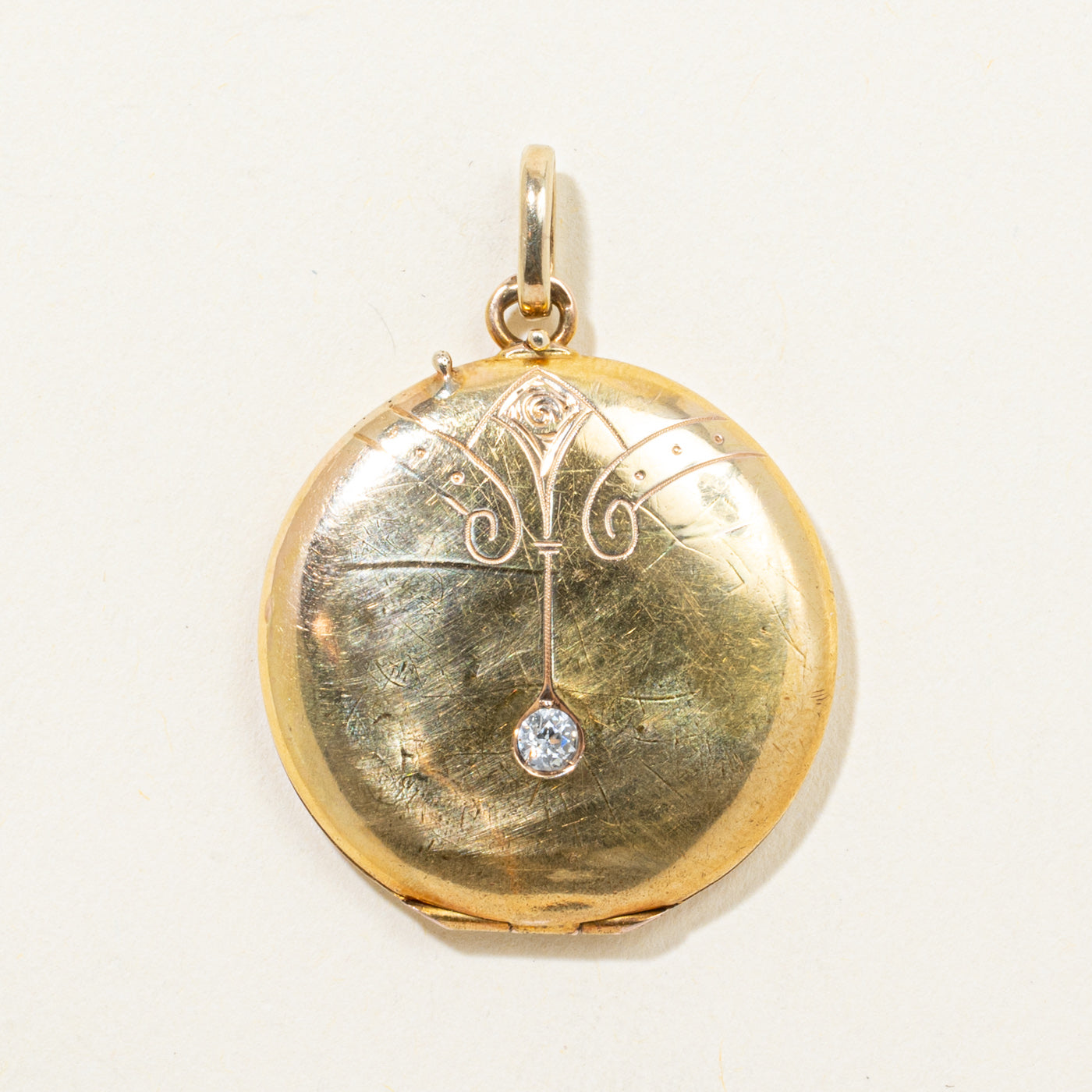 Old European Cut Diamond Engraved Locket | 0.11ct