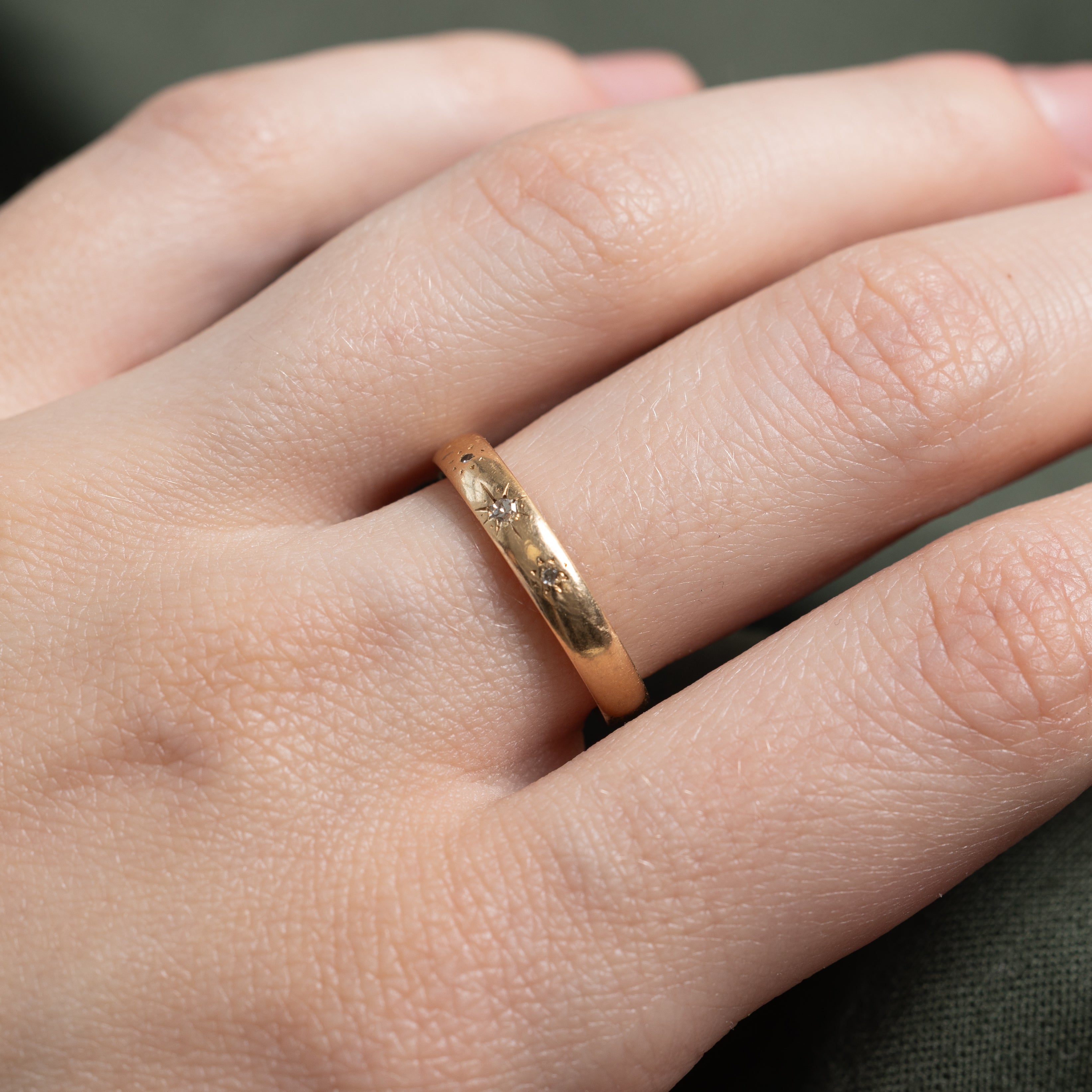 Bague vintage canadienne à trois diamants | 0,02 ct au total | Taille 6,5