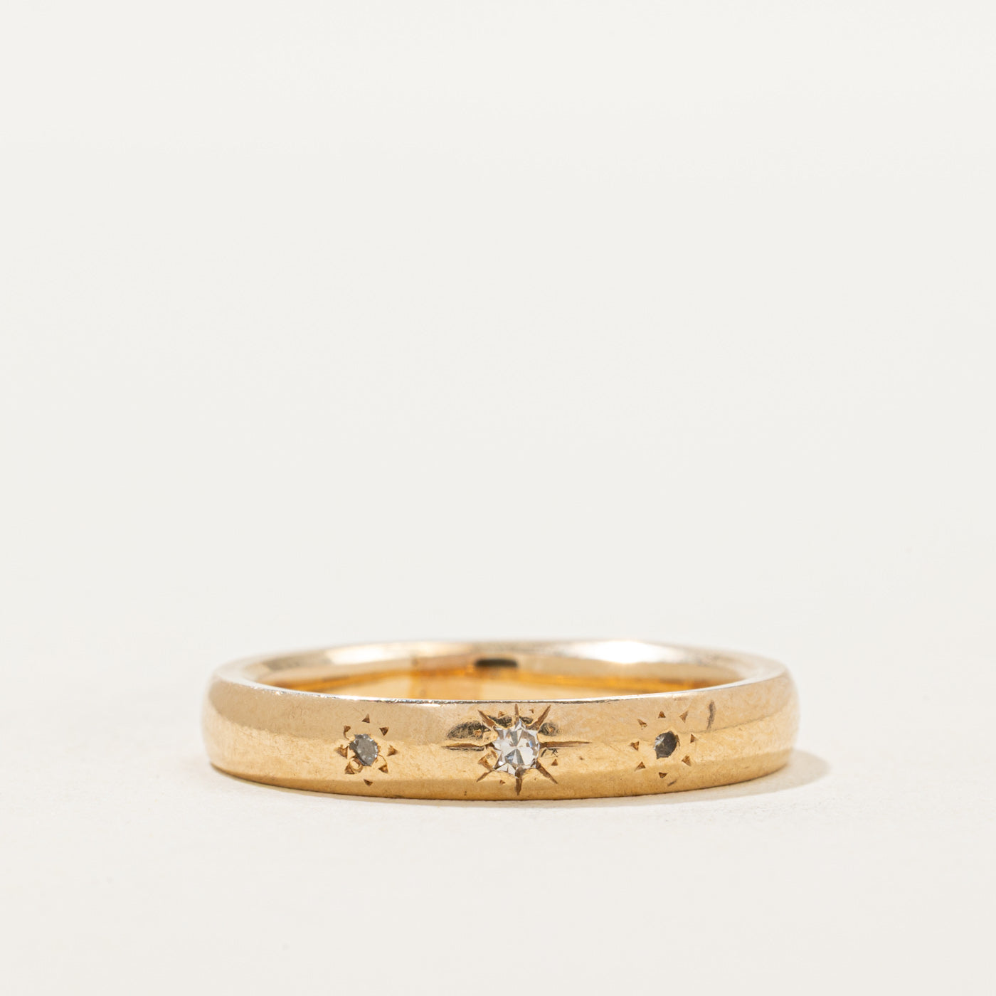 Bague vintage canadienne à trois diamants | 0,02 ct au total | Taille 6,5