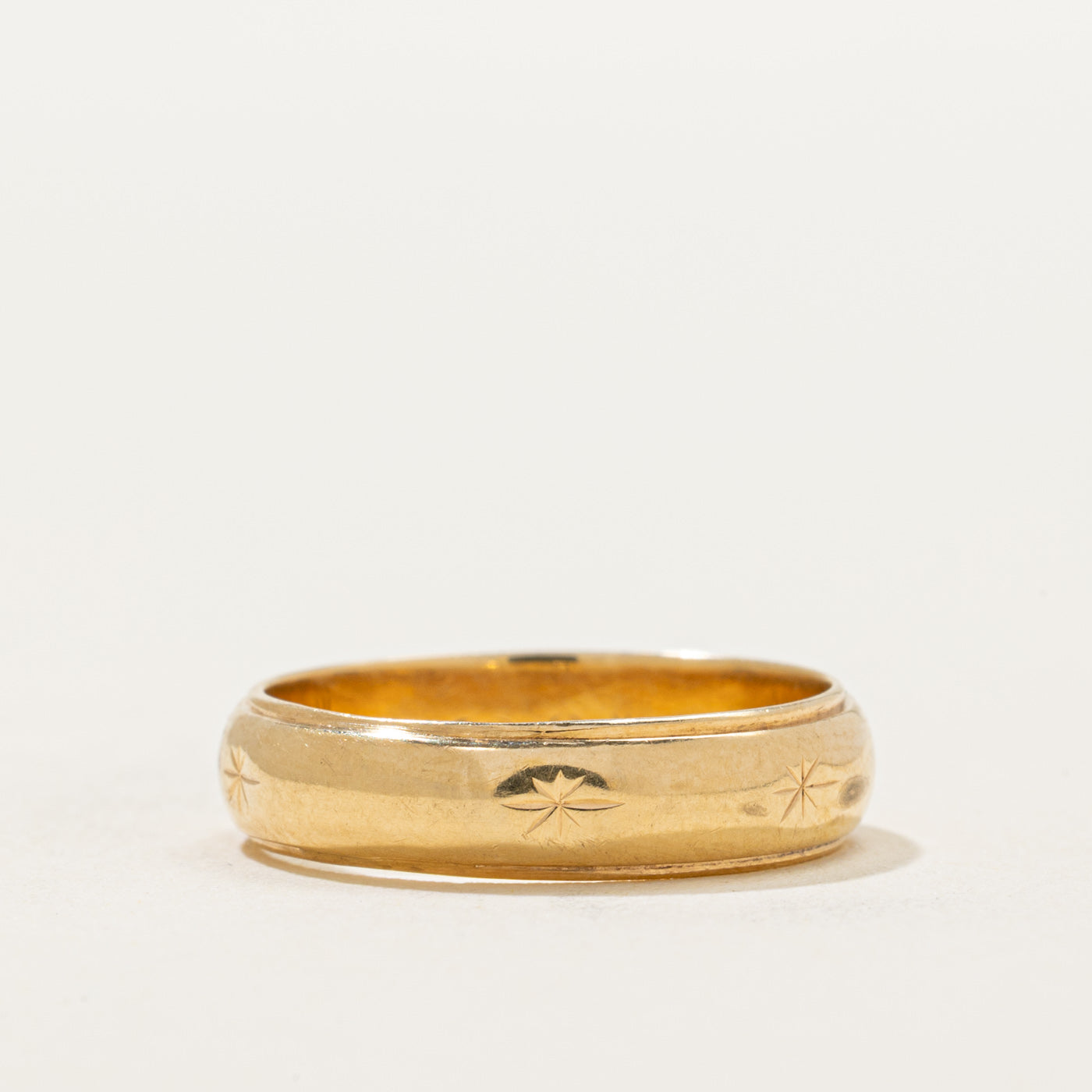 Vintage Canadian 14k Yellow Gold Engraved Band | 4.65mm | SZ 5.75