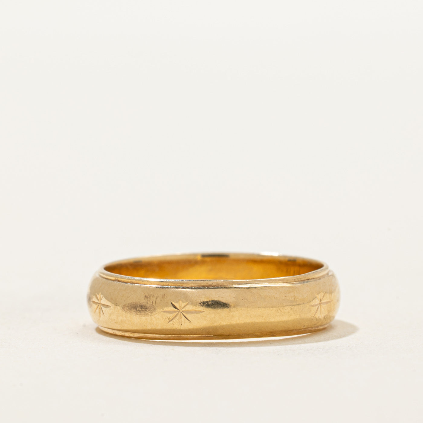 Vintage Canadian 14k Yellow Gold Engraved Band | 4.65mm | SZ 5.75