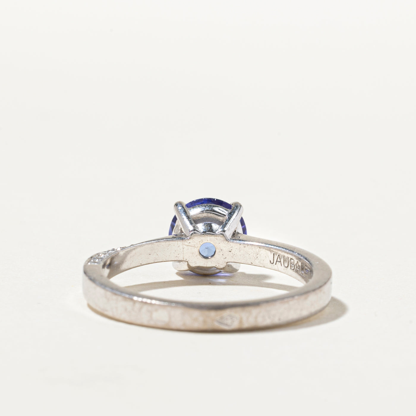 Bague « Jaubalet Paris » en tanzanite et diamants | 0,60 ct, 0,10 ct au total | Taille 6