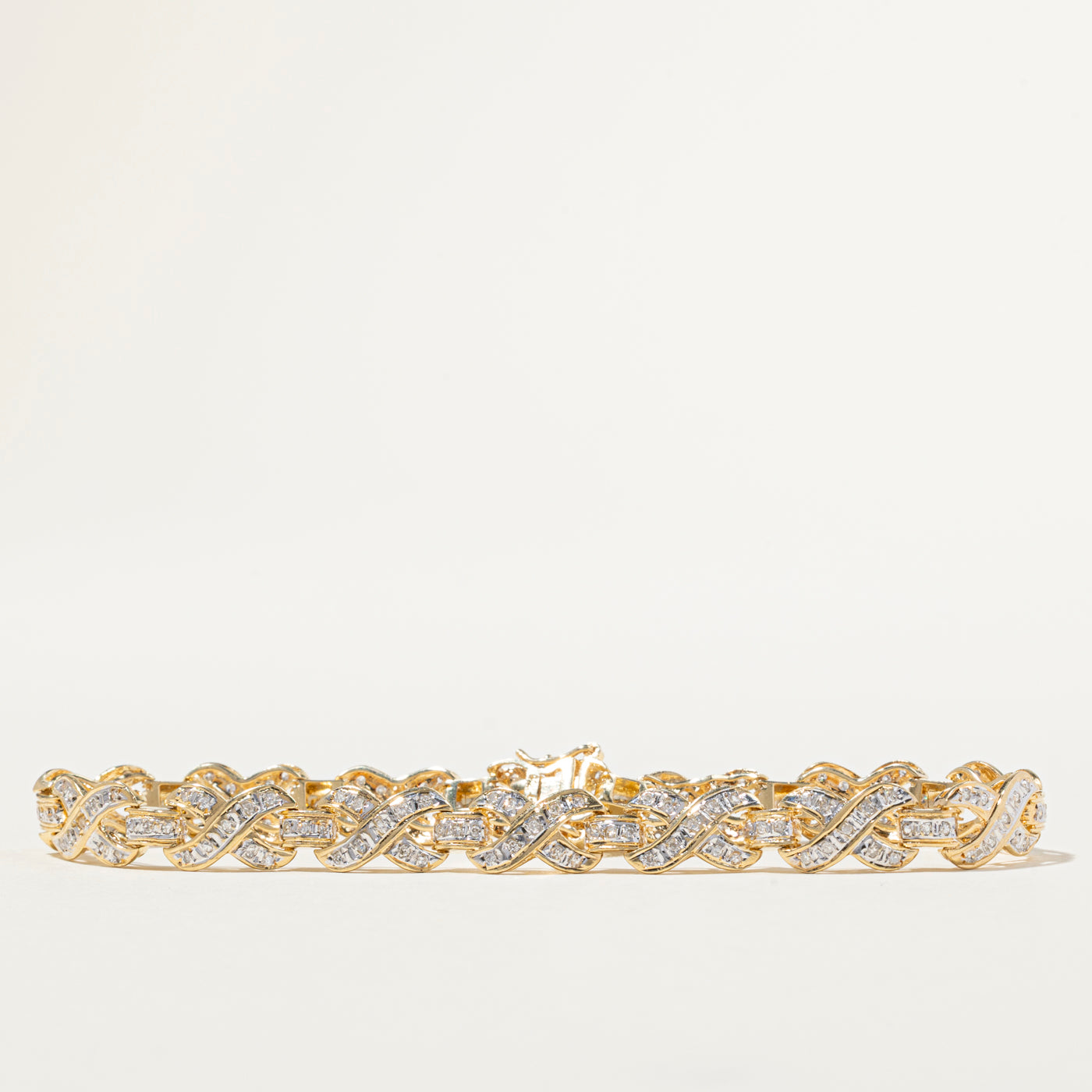 Diamond Cross Over Design Tennis Bracelet | 0.89ctw | 7.25"