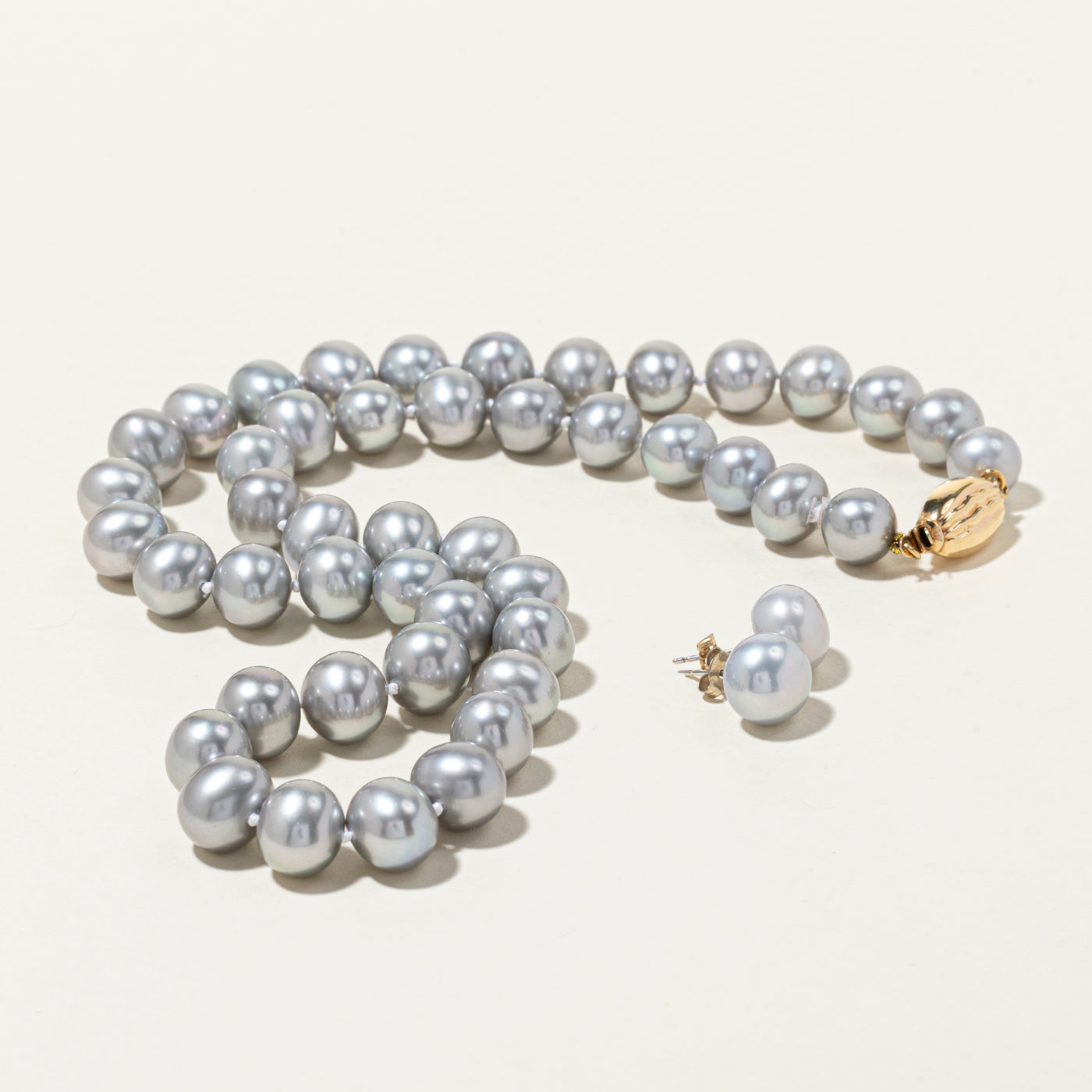 14k Grey Pearl Strand Necklace & Stud Earrings | 17"