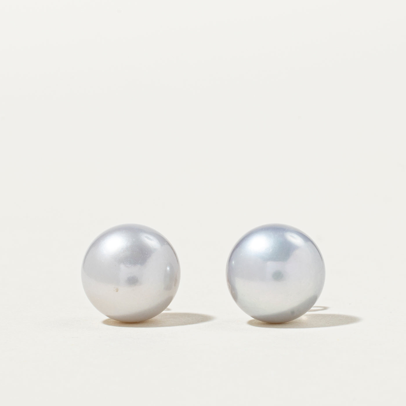14k Grey Pearl Strand Necklace & Stud Earrings | 17"