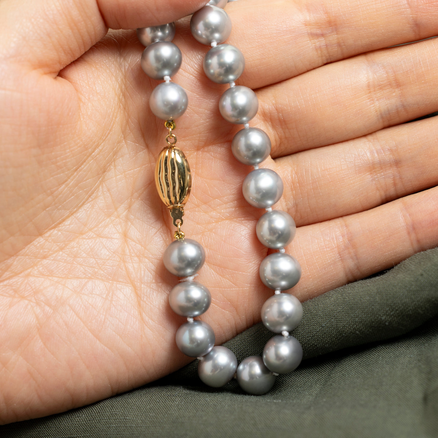 14k Grey Pearl Strand Necklace & Stud Earrings | 17"