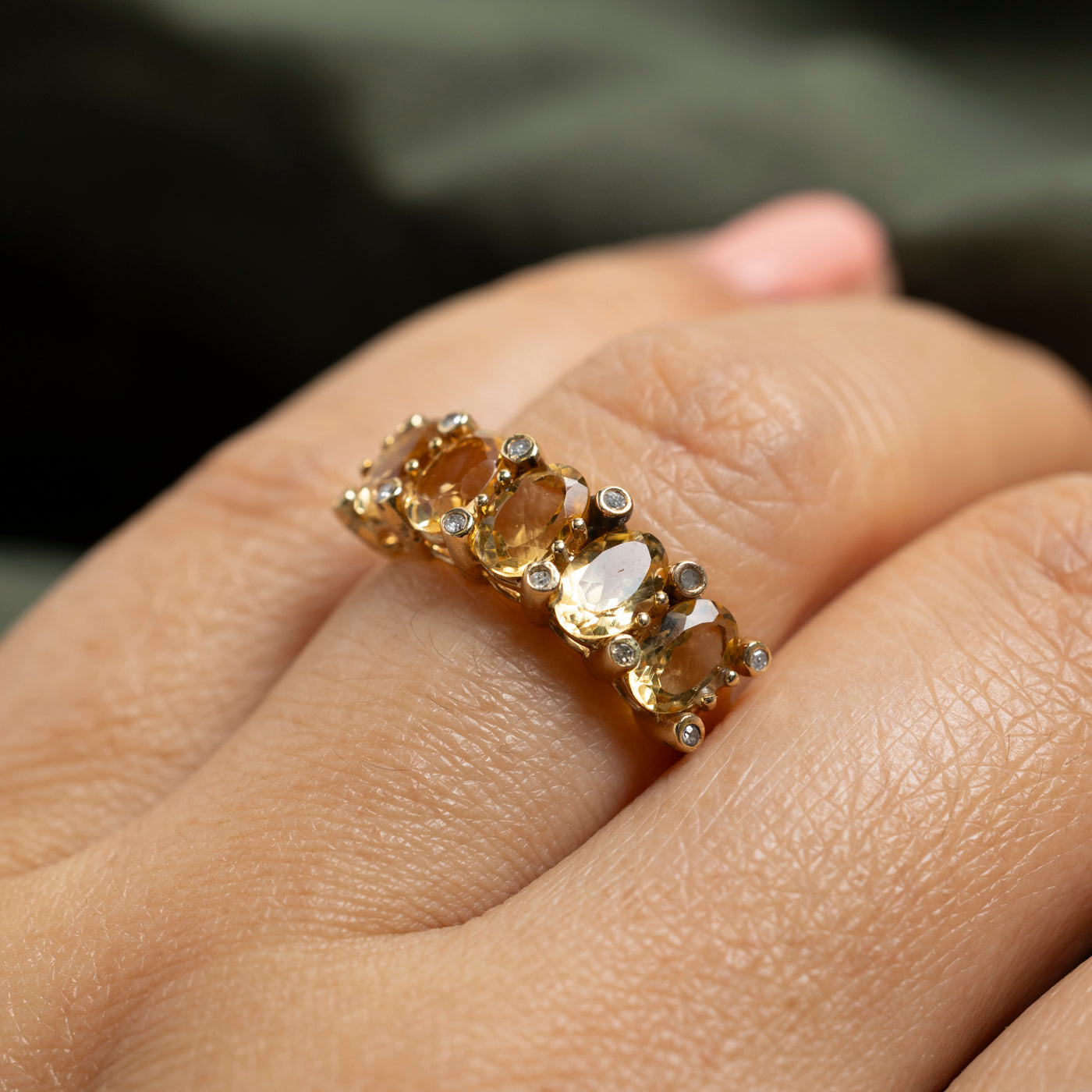 Bague cocktail cinq pierres en citrine et diamants | 1,71 ct au total, 0,06 ct au total | Taille 7